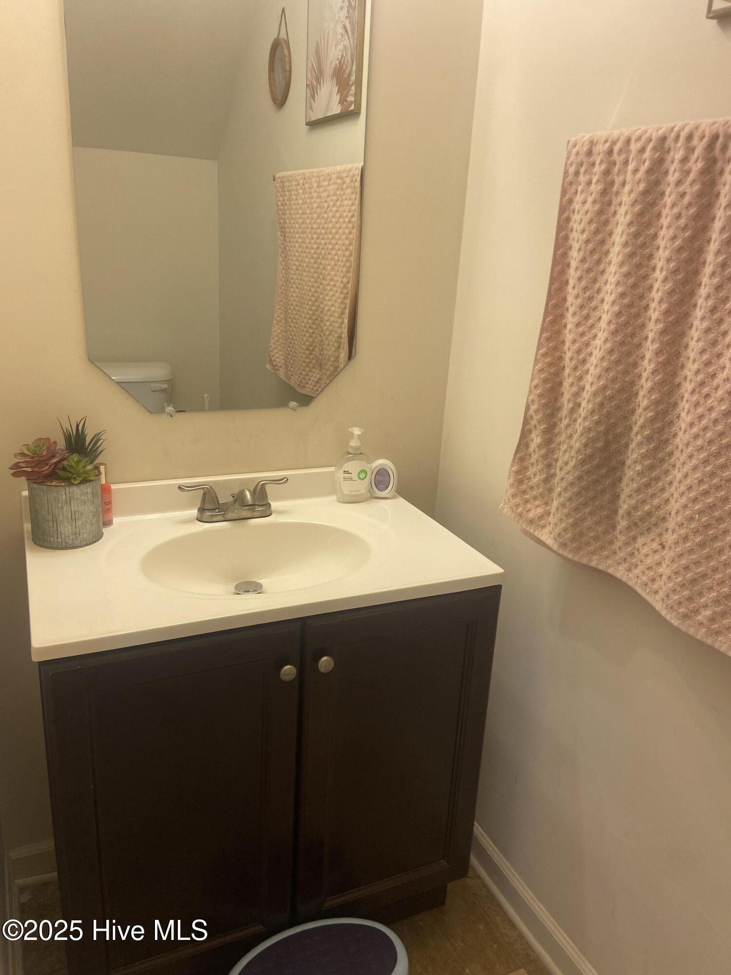 100480132 | Photo 10