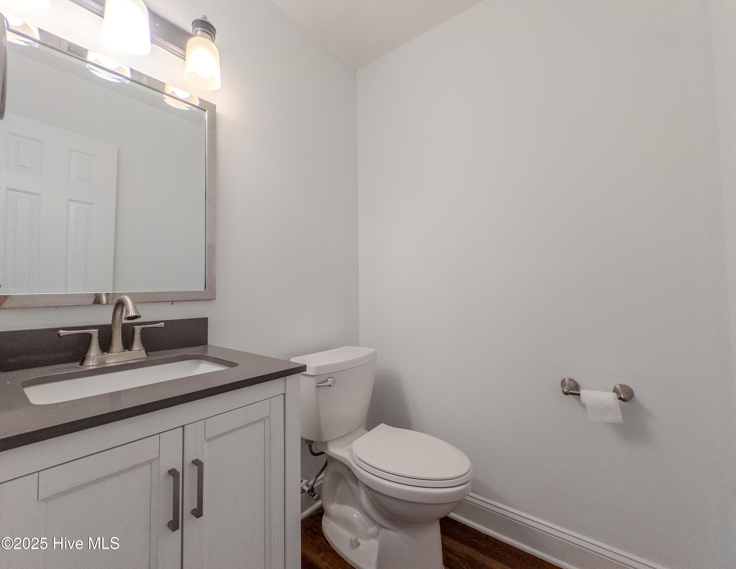 100546237 | Photo 39