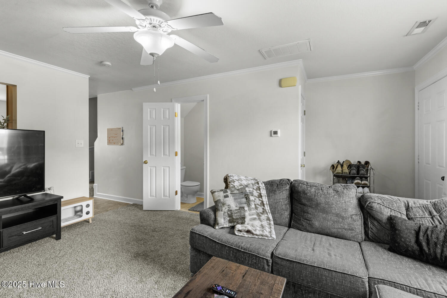 612D8003-90C1-4F62-BA6F-EB42D71F0ECA