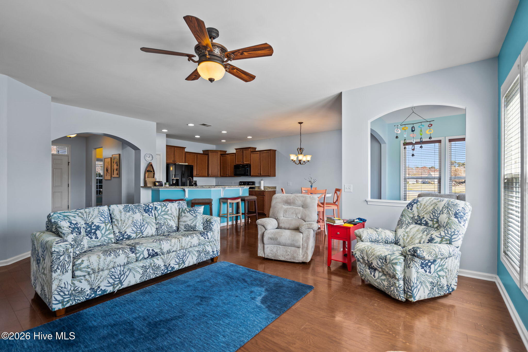 100562471 | Photo 20