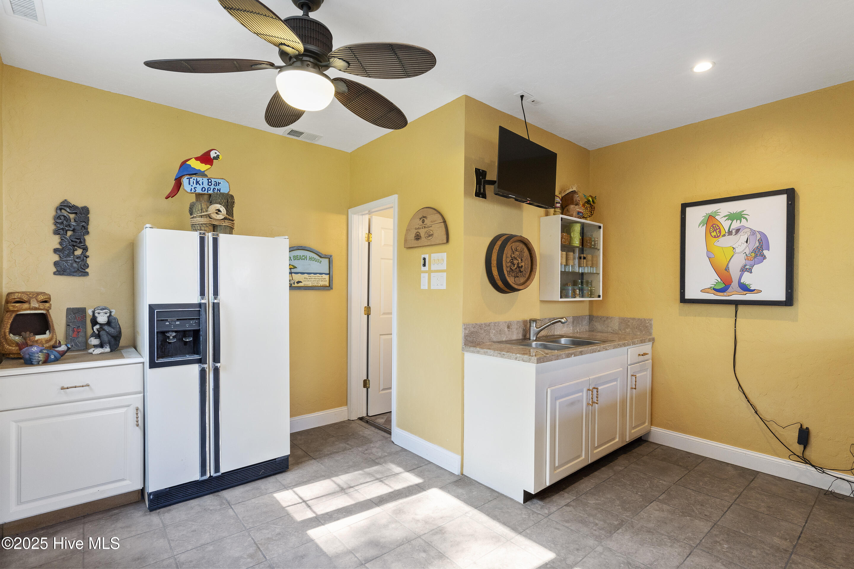 100503346 | Photo 68