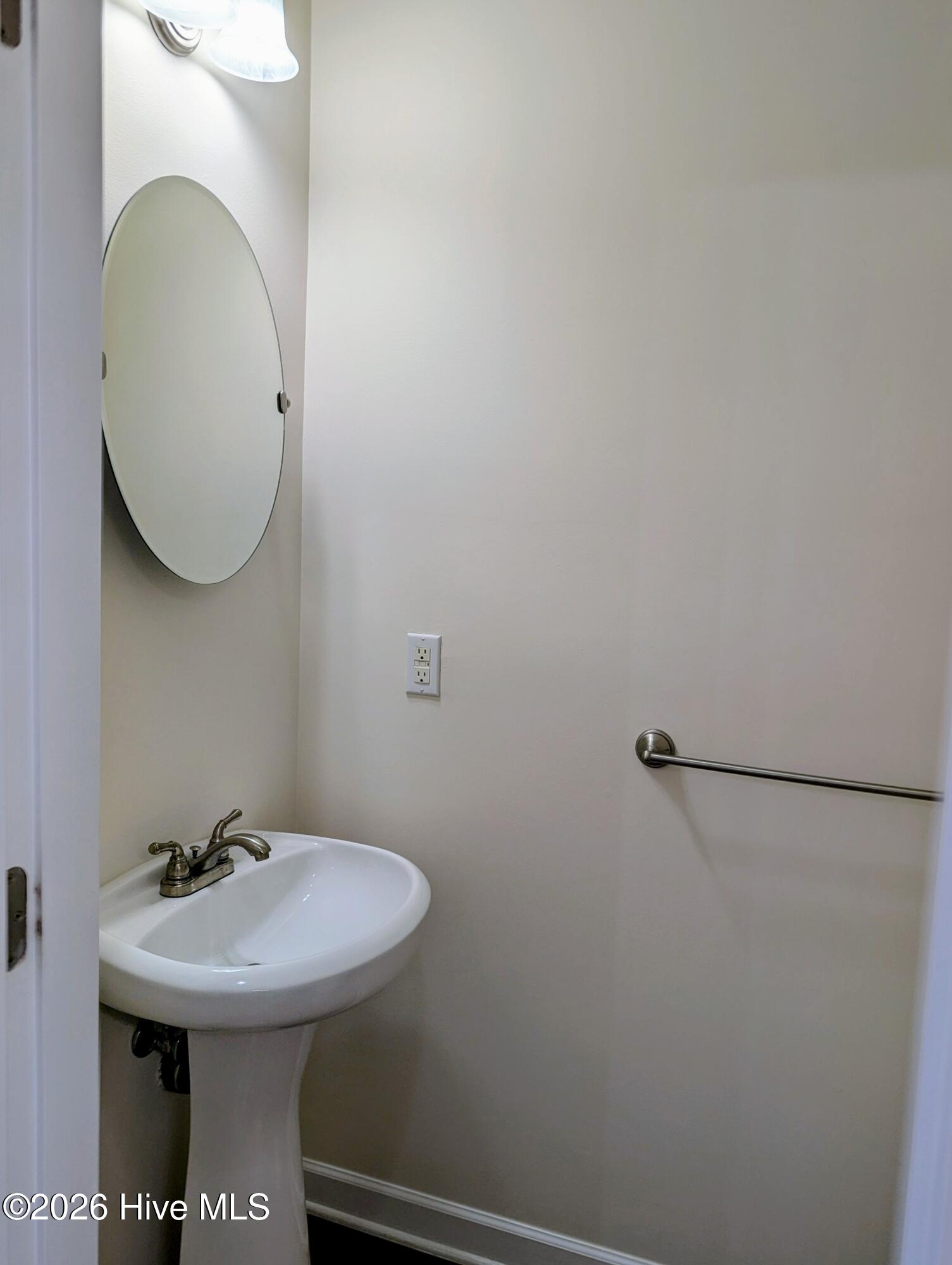 100555293 | Photo 11