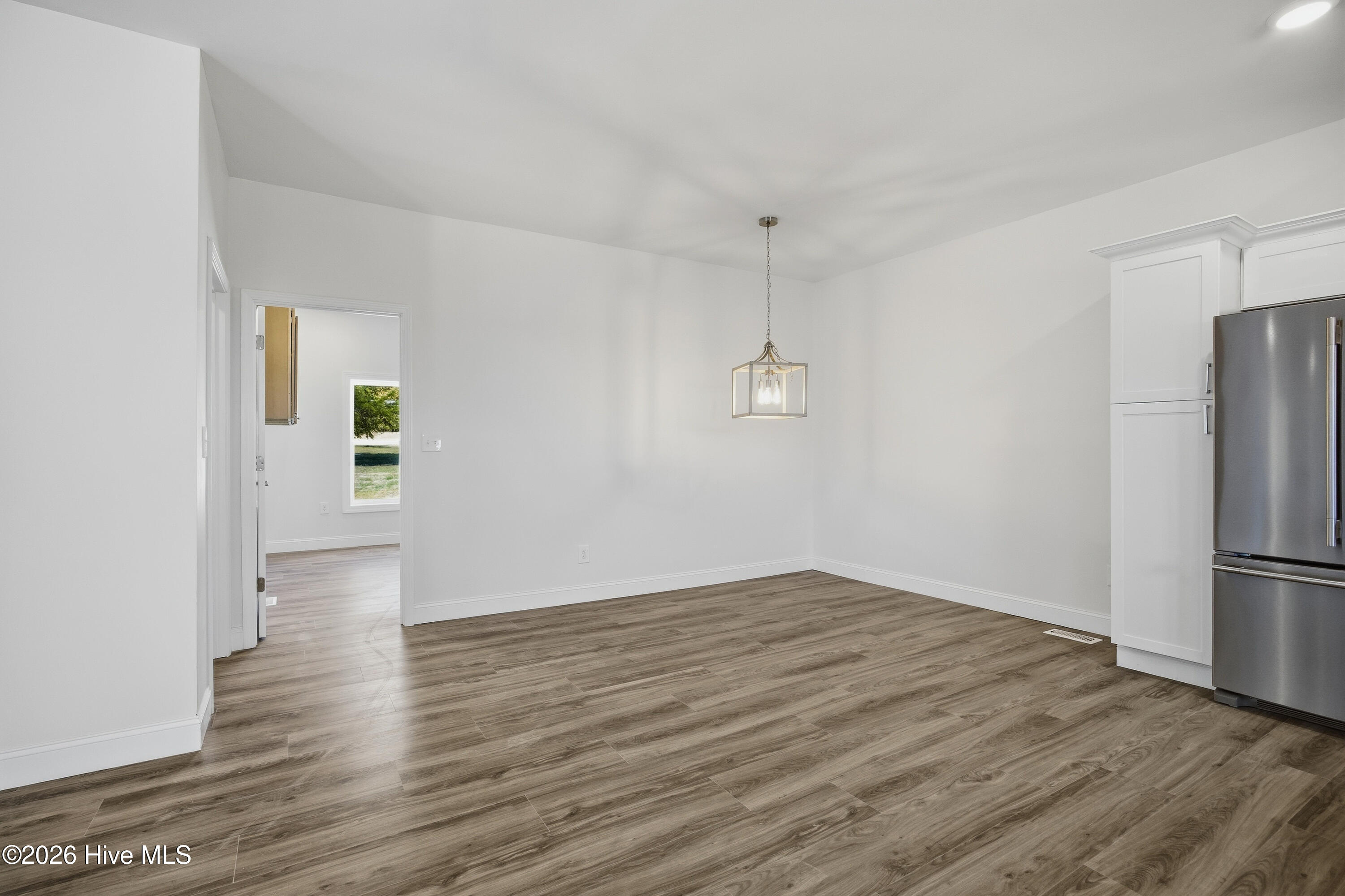 100569941 | Photo 26