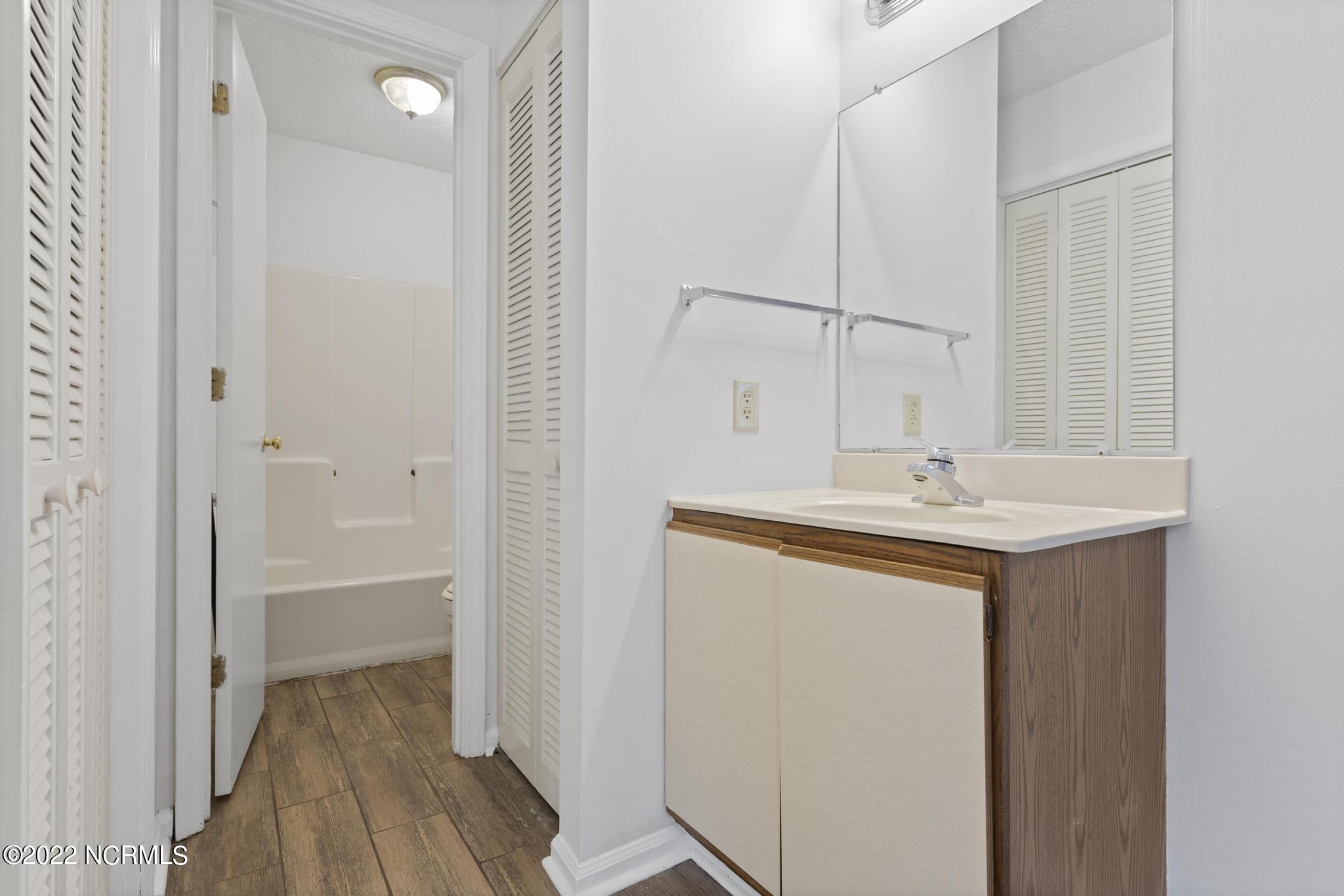 100550644 | Photo 20