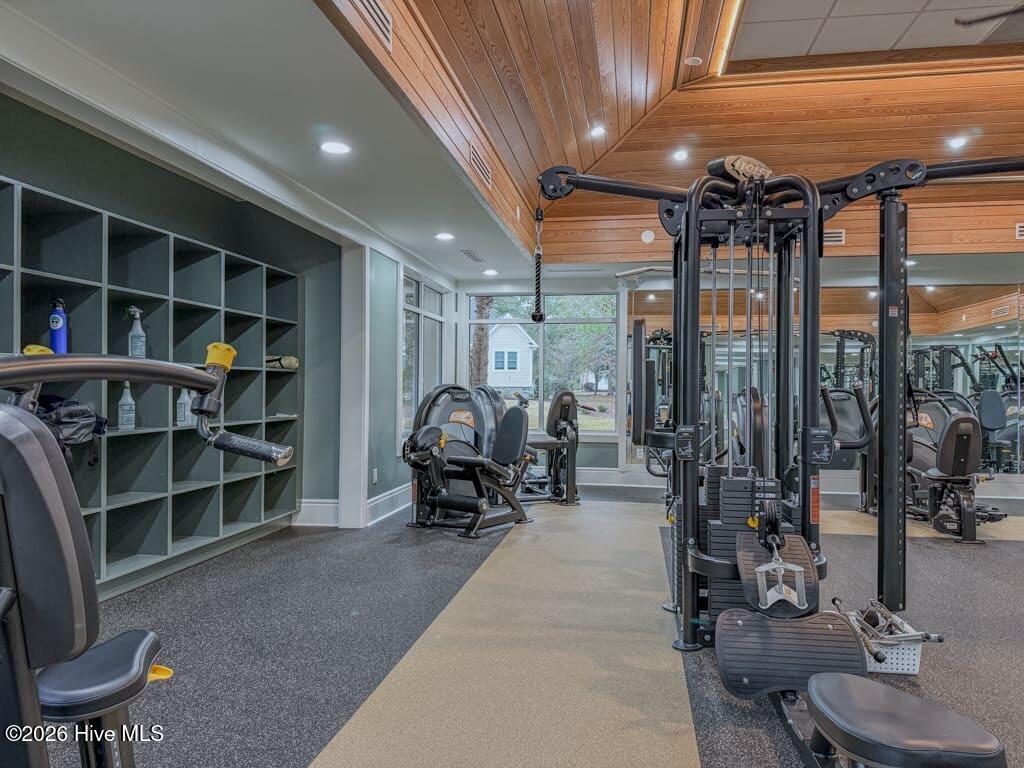 100568211 | Photo 28