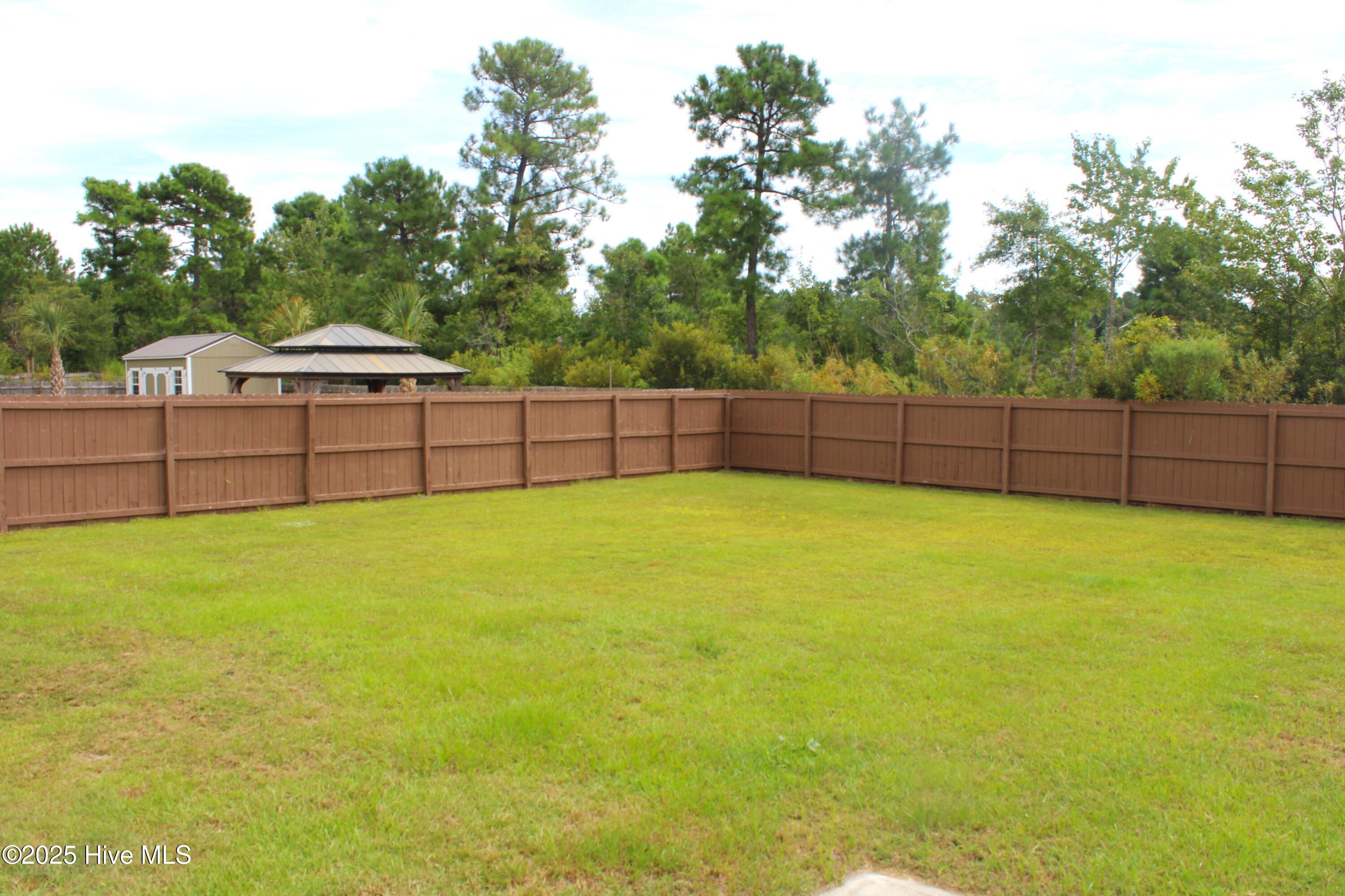 100527843 | Photo 34