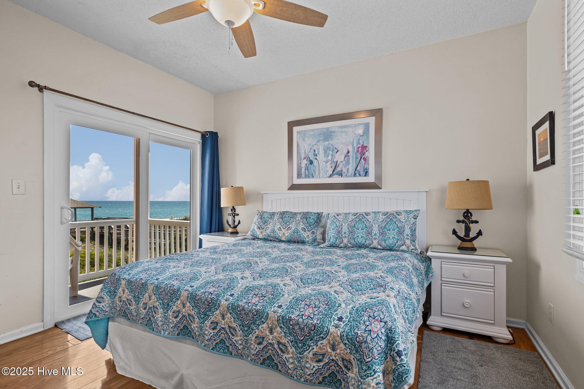 100515431 | Photo 46