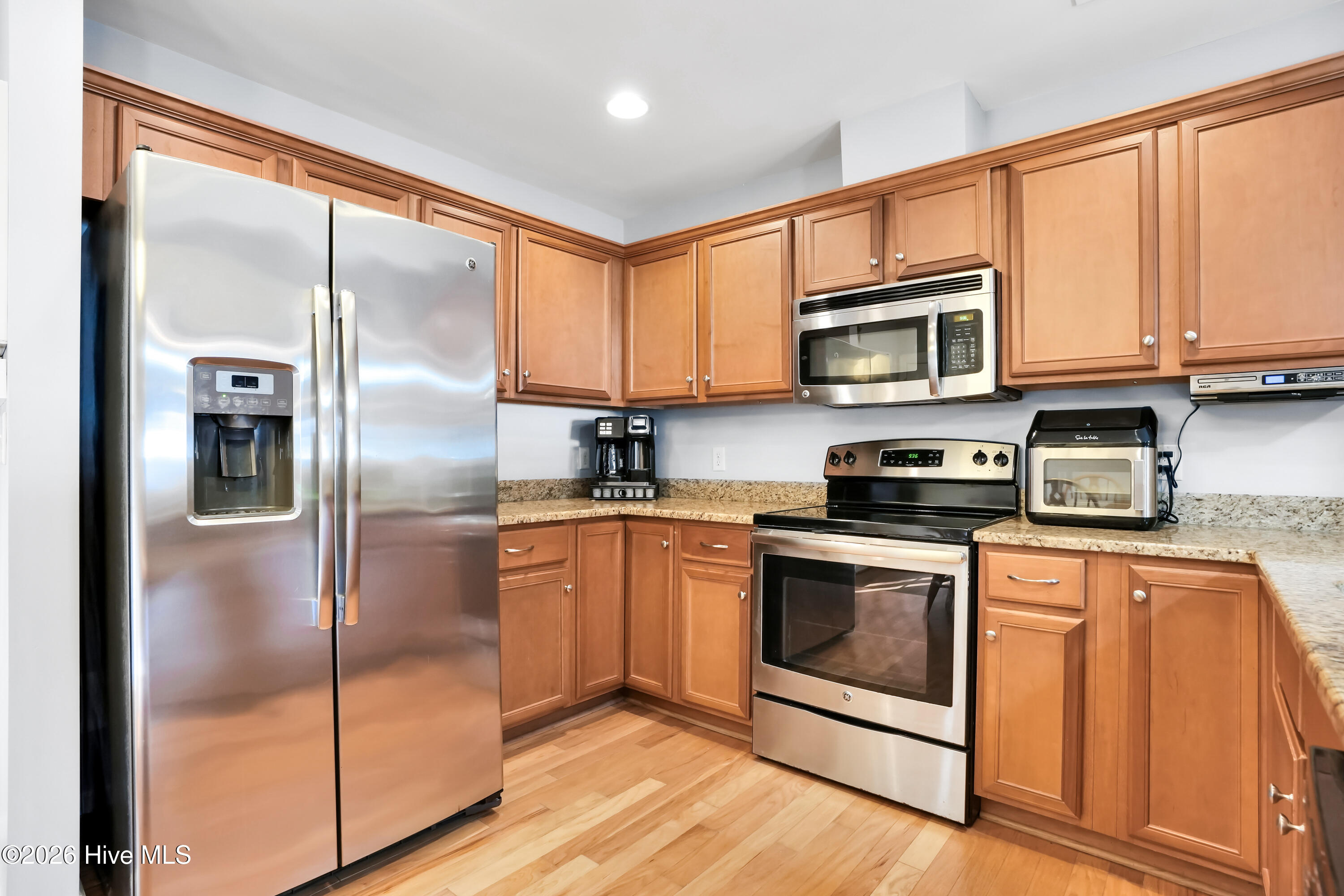 100553723 | Photo 12