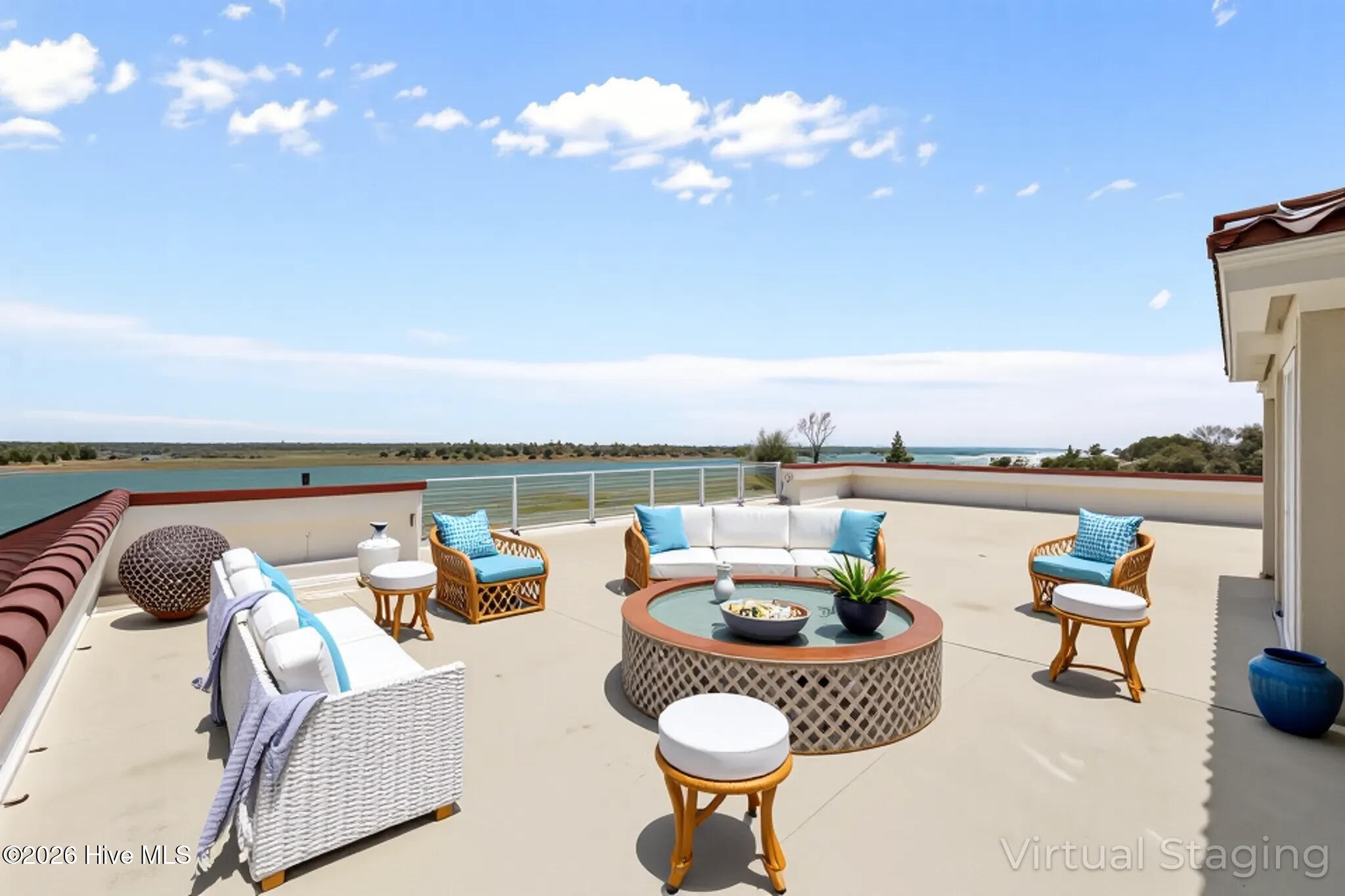 100549551 | Photo 50