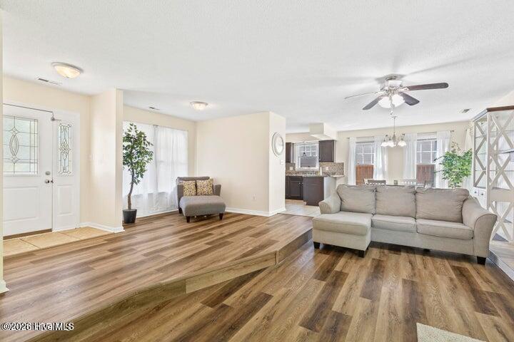 2039 Hunters Ridge Drive,Midway Park