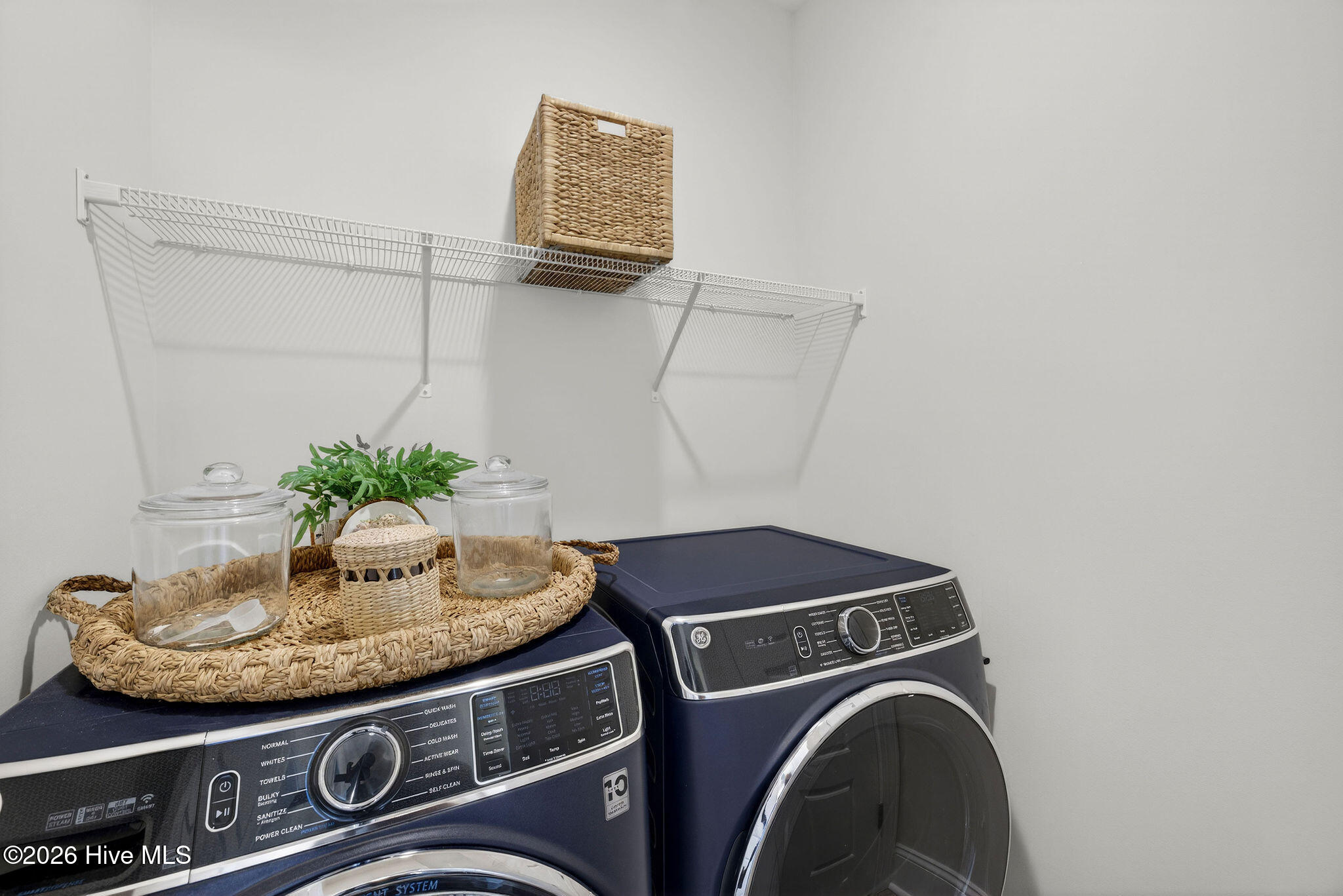 100558378 | Photo 34