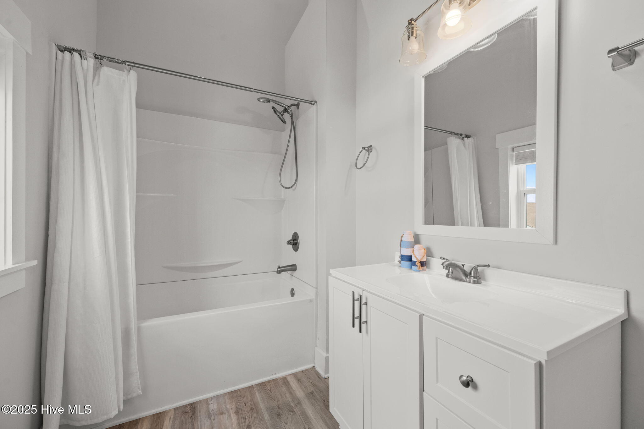 100522252 | Photo 16