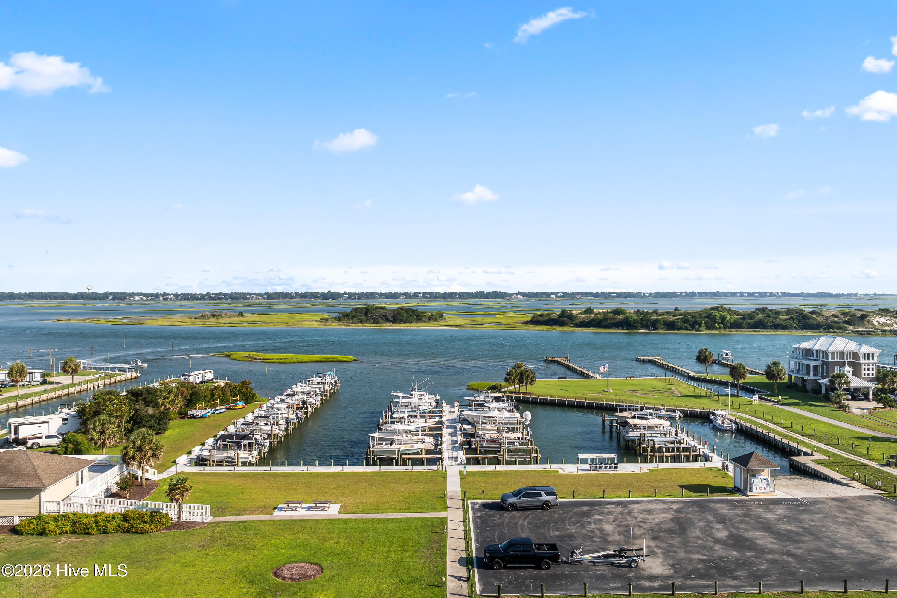 650 Cedar Point Boulevard B 25,Cedar Point