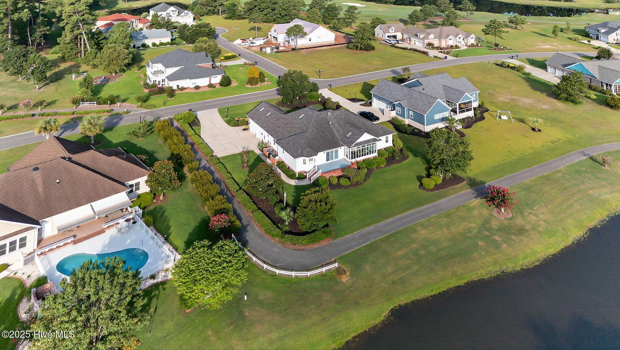 100522503 | Photo 39