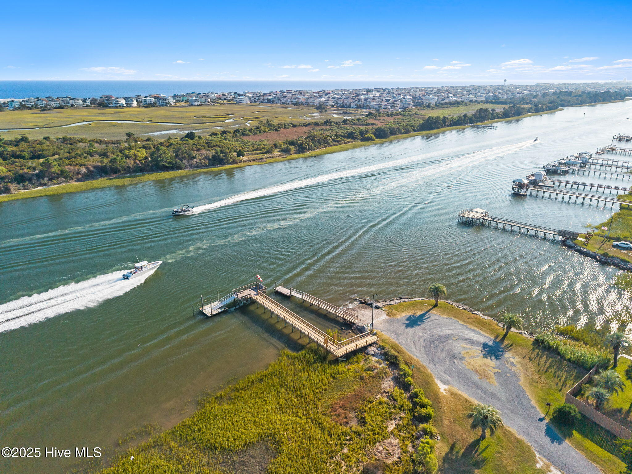 1686 Crane Road SW, Ocean Isle Beach, NC 28469 – photo 5: 46-web-or-mls-CAMMediaLLC.com CR-39
