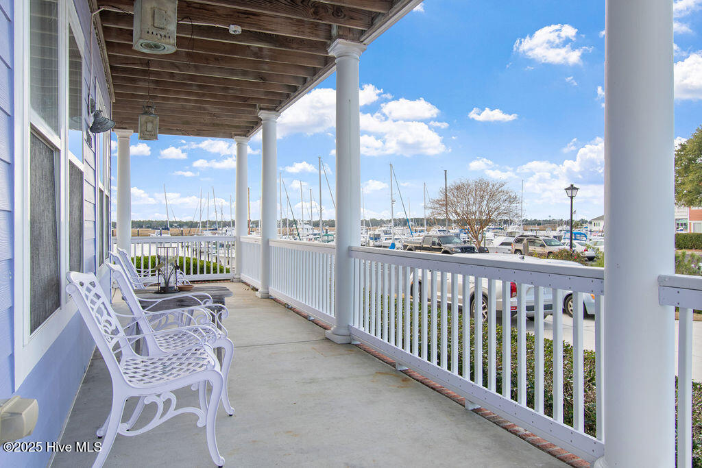 100542362 | Photo 12