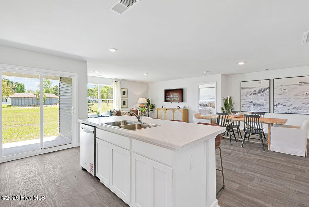 100552923 | Photo 24