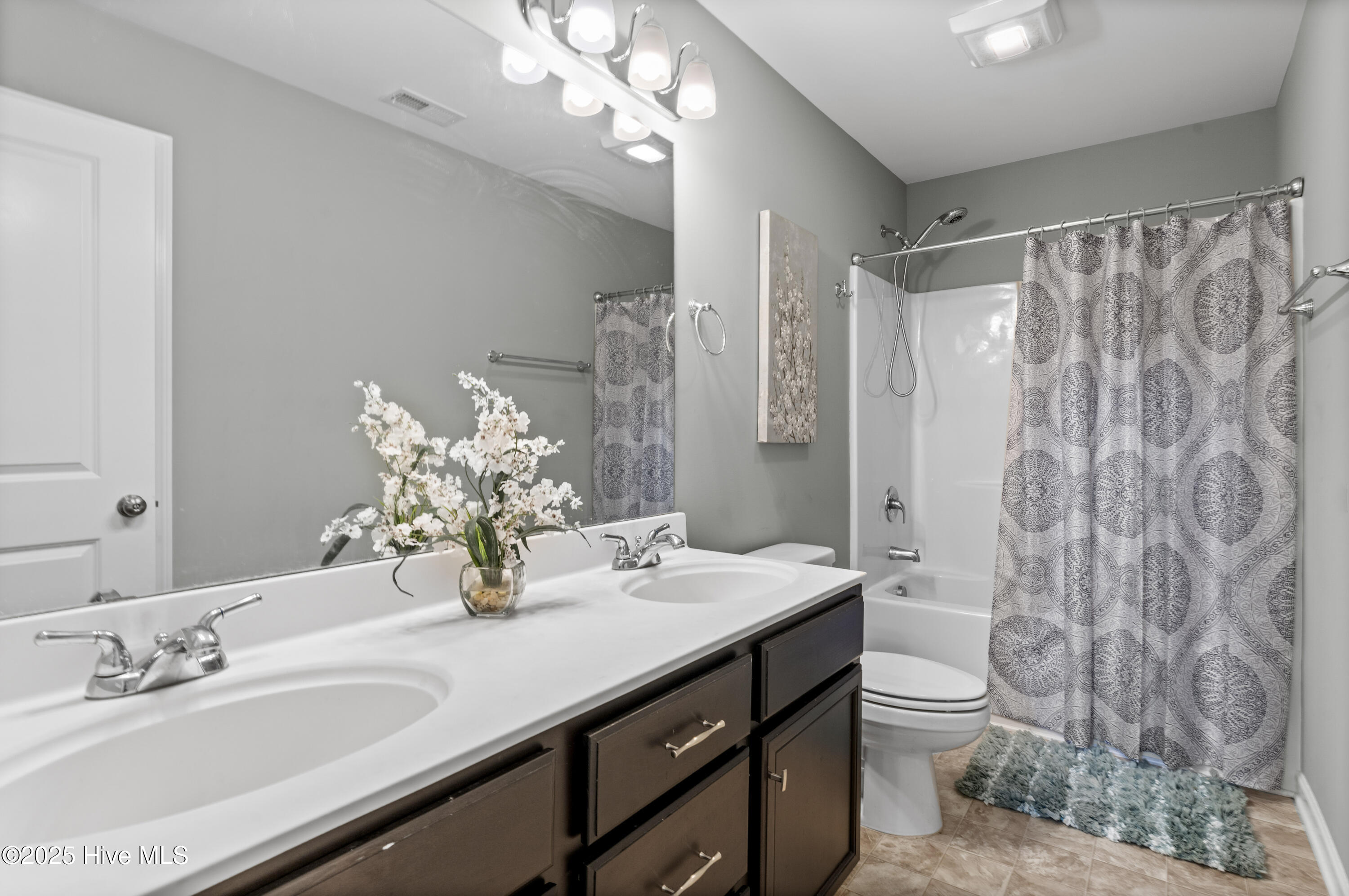 100511448 | Photo 31