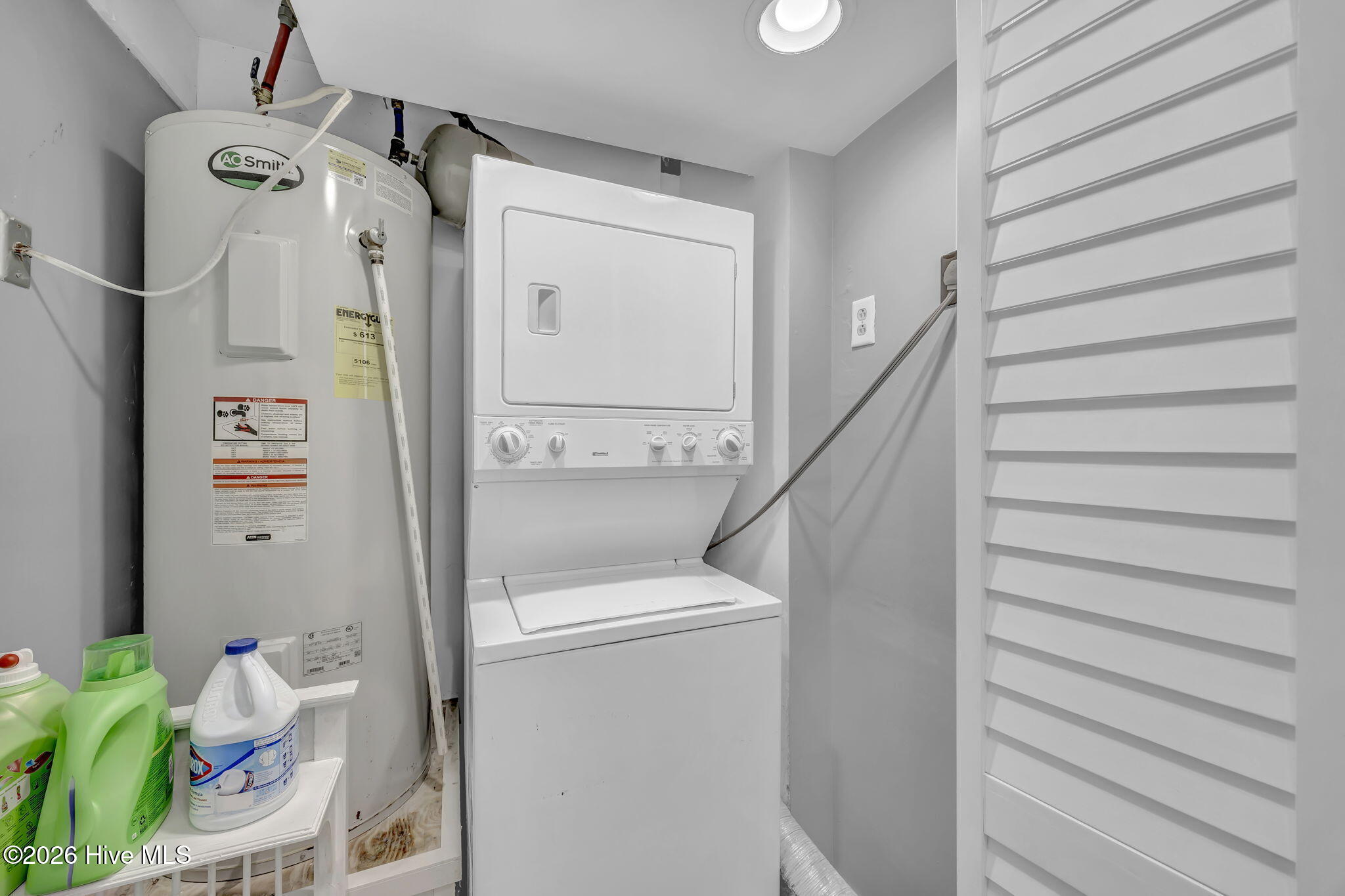 100556468 | Photo 33