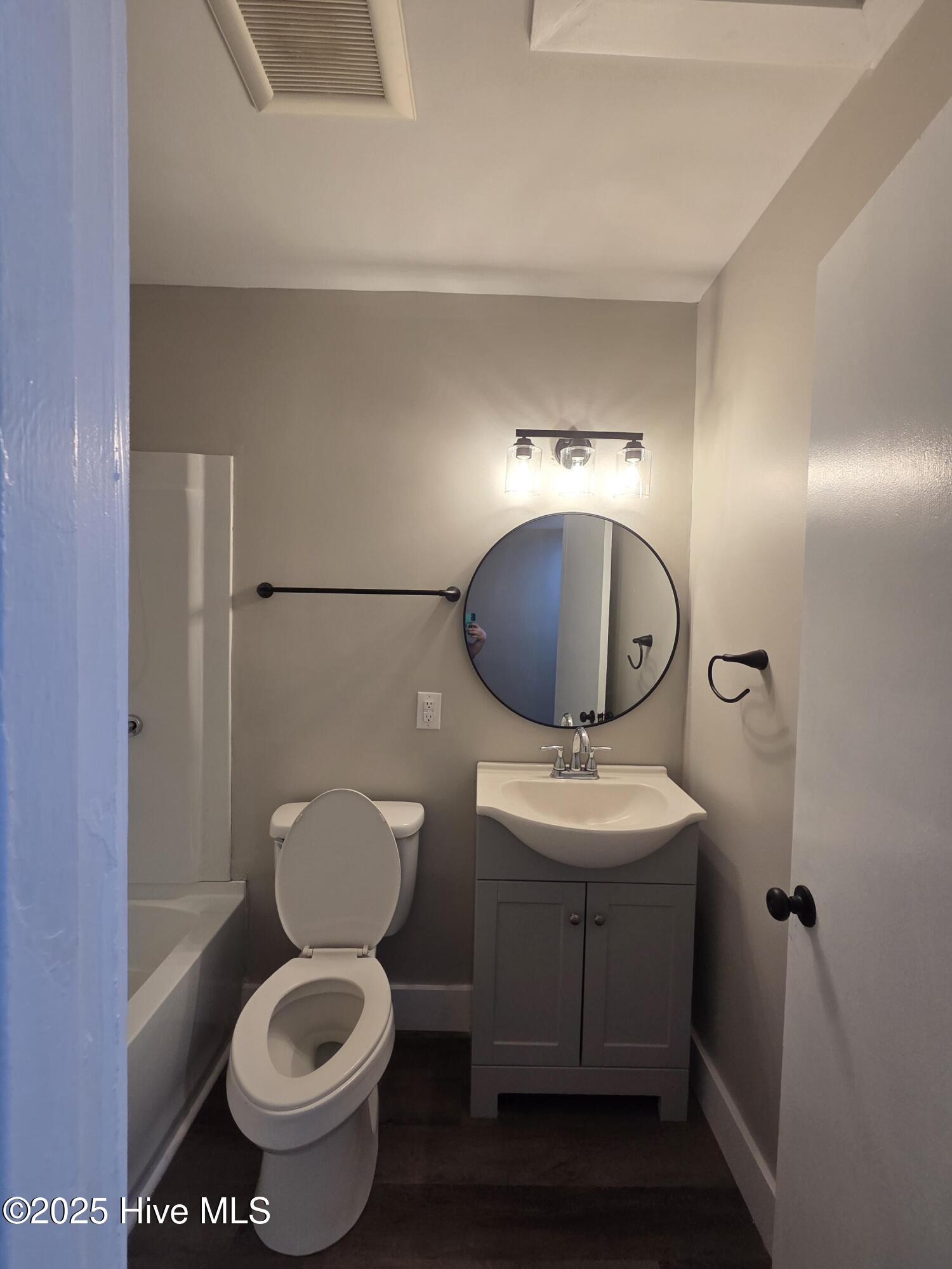 100546871 | Photo 12