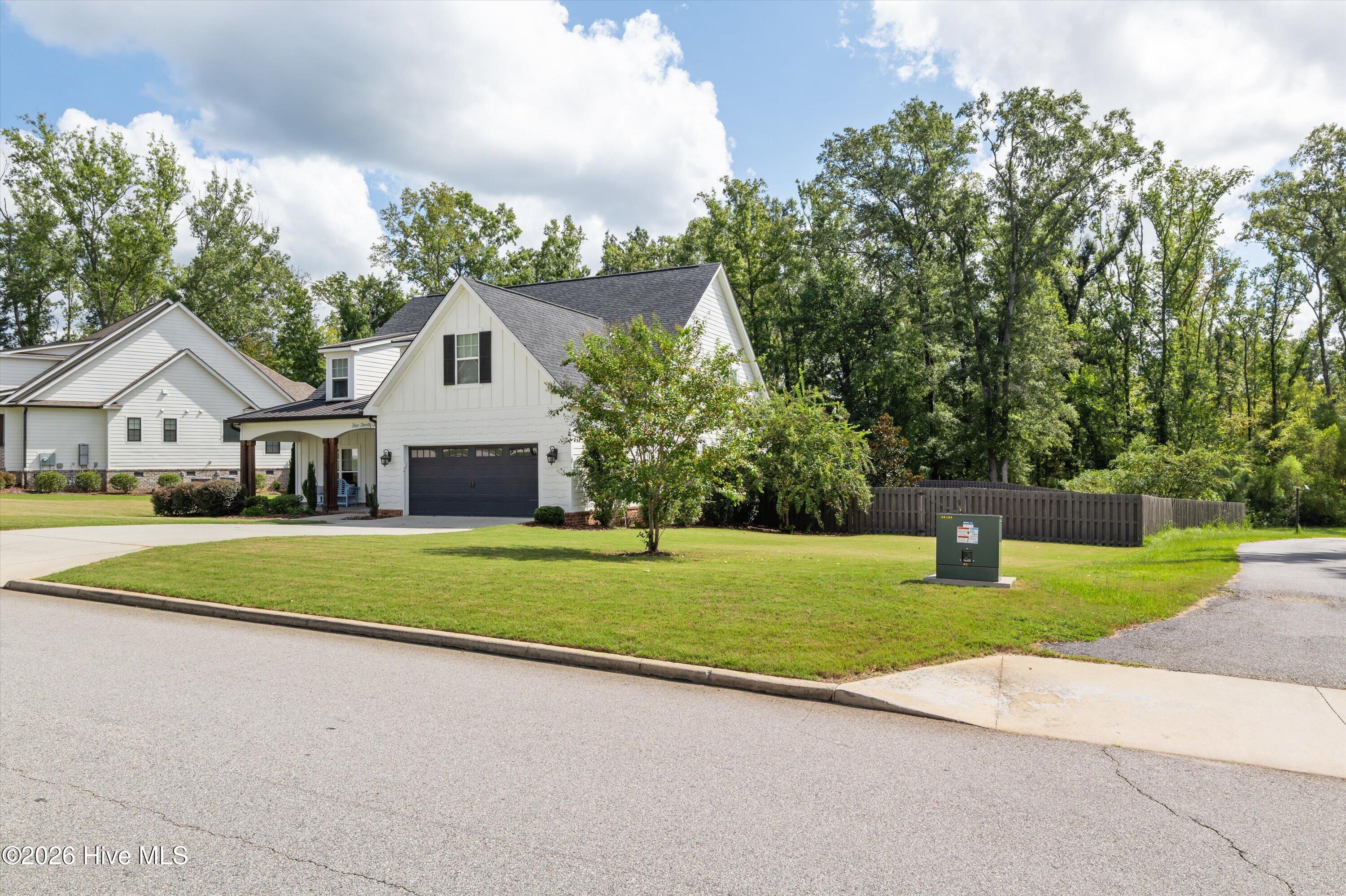 Photo 3 of Single family home for sale at 522 River Oaks Ln, Evans, GA 30809 | MLS# 100607437 | Listing updated on 2026-10-05