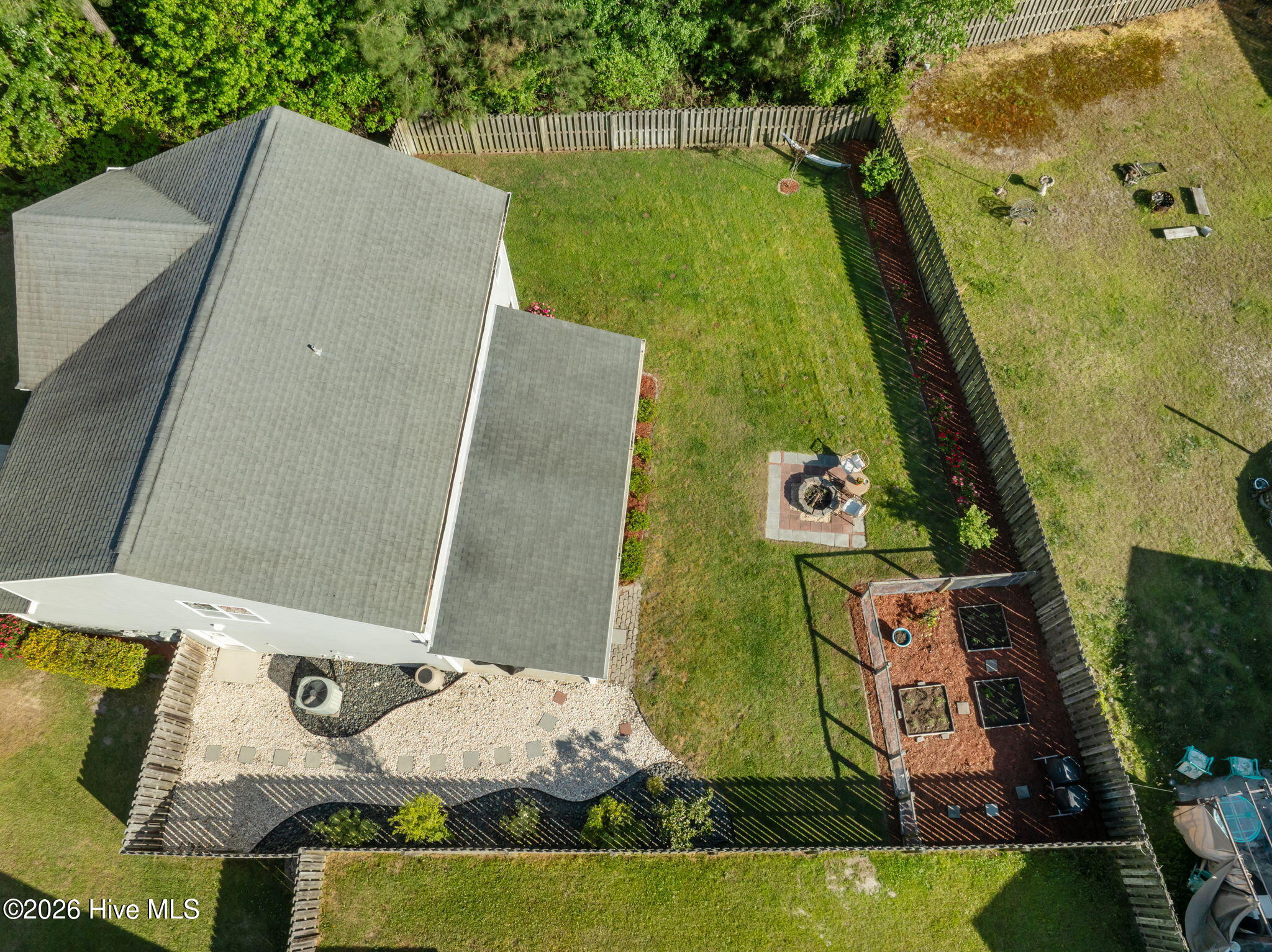 100568567 | Photo 48