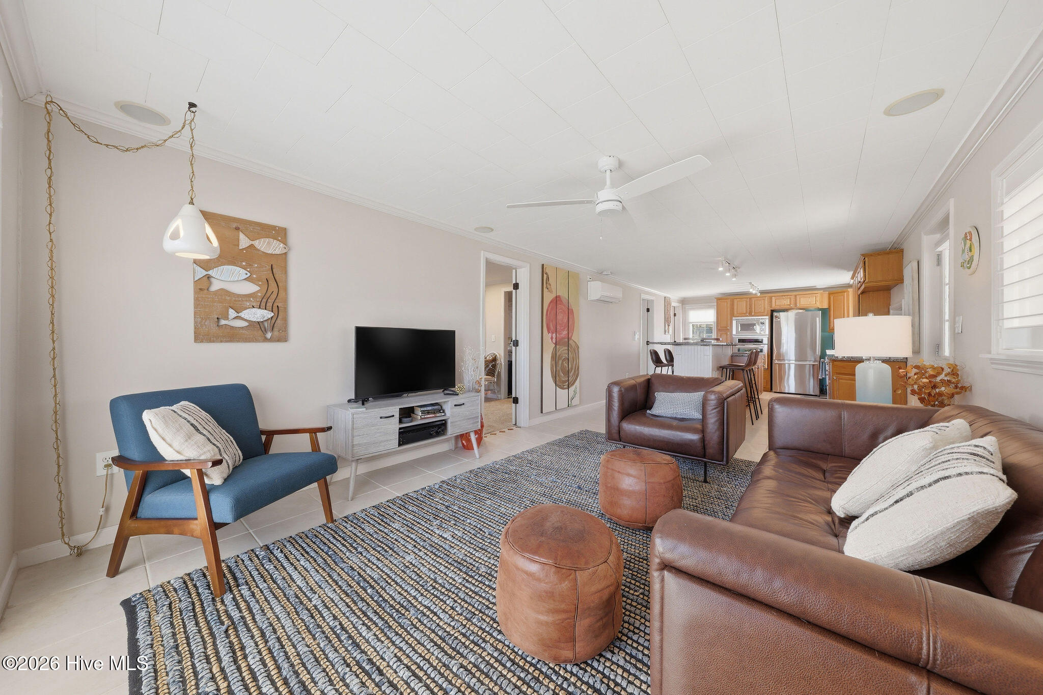 100566548 | Photo 16