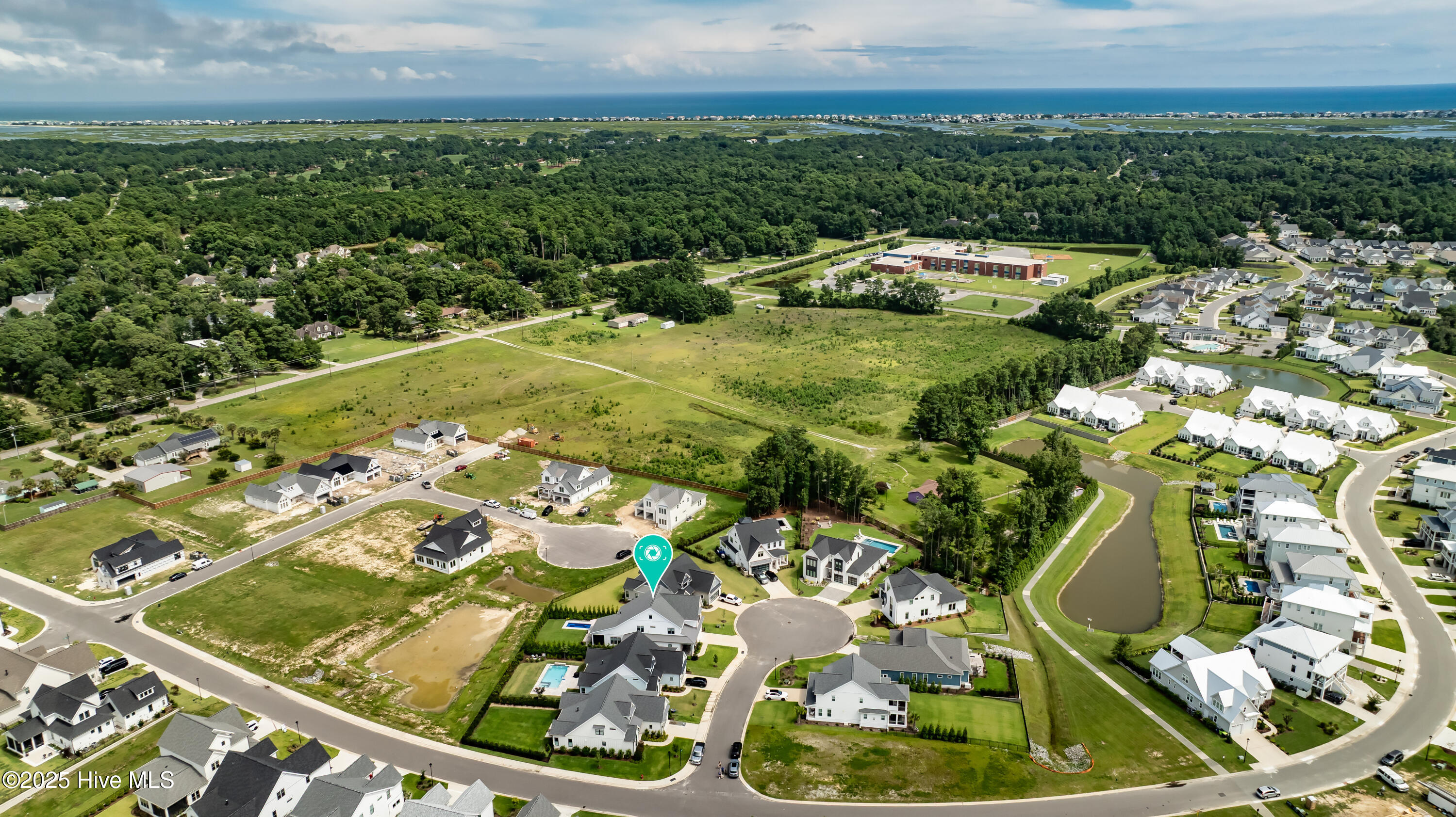 100523935 | Photo 66