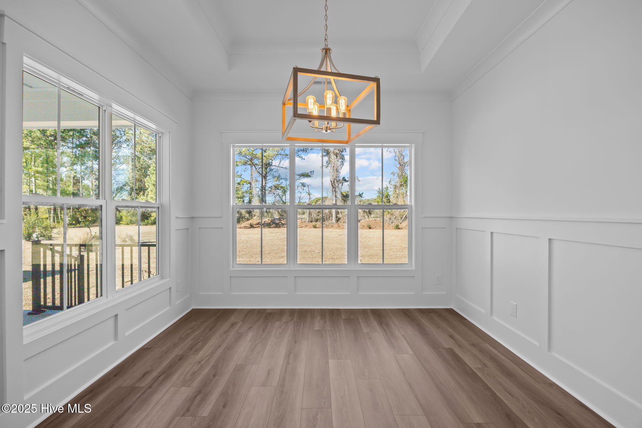 100532112 | Photo 11