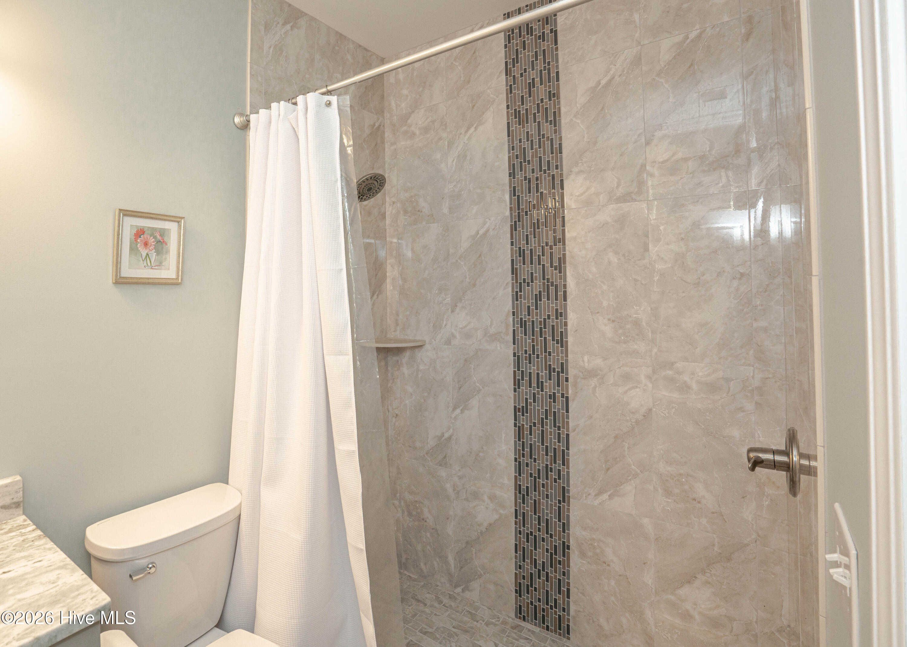 100550389 | Photo 55