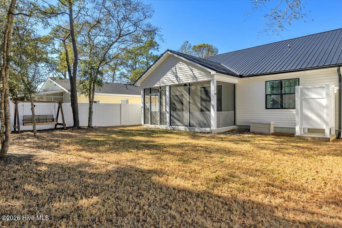 100552263 | Photo 33