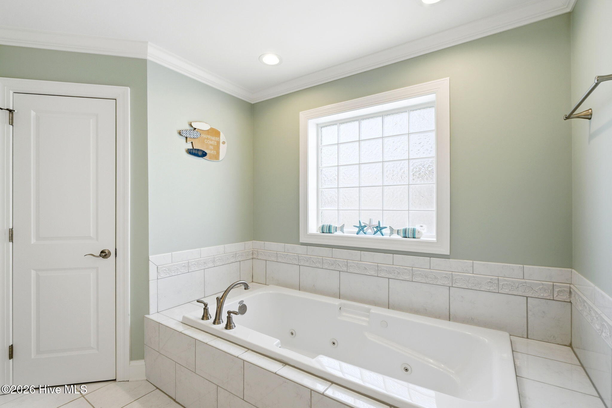 100559880 | Photo 38