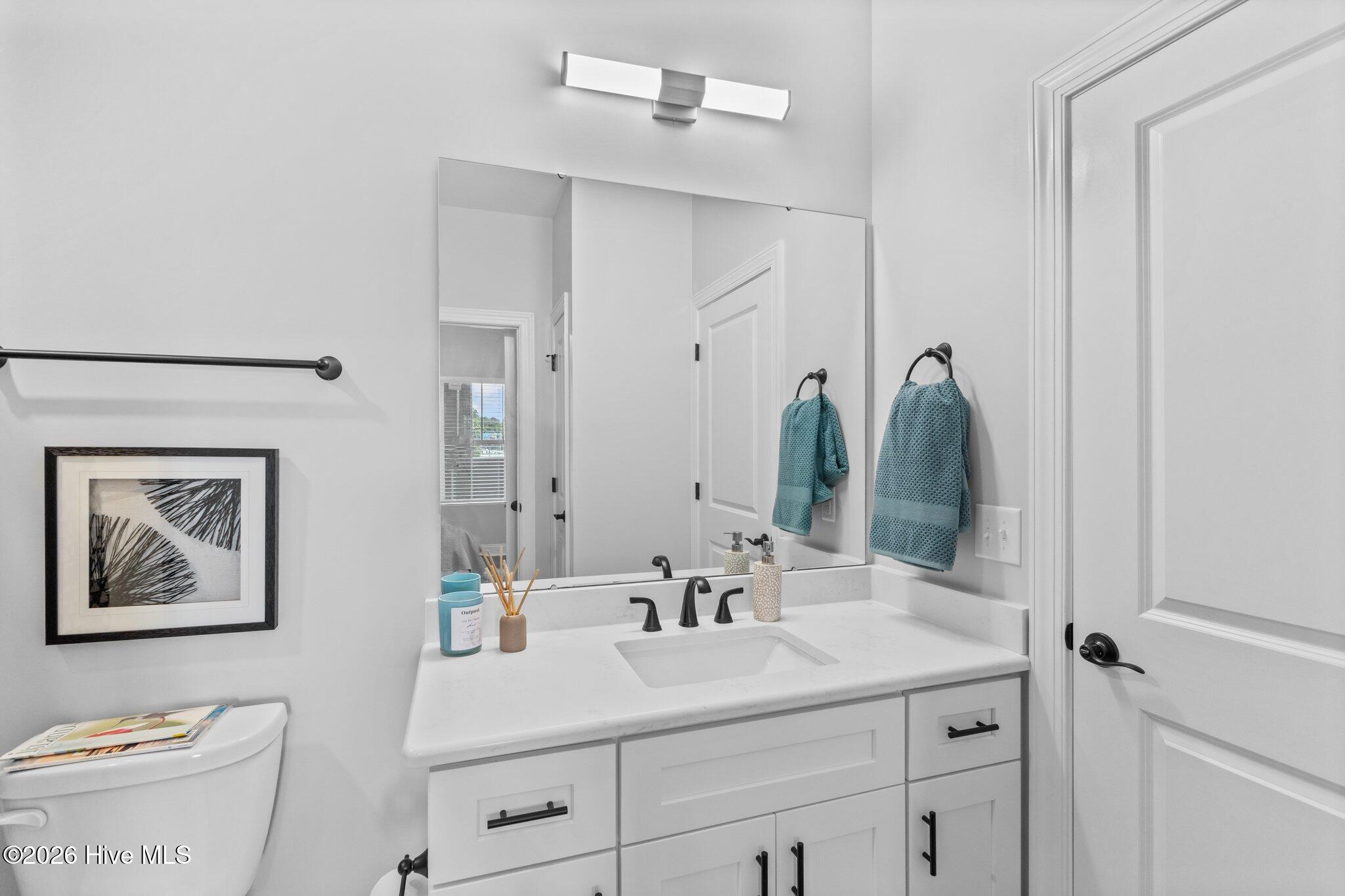 100564652 | Photo 30