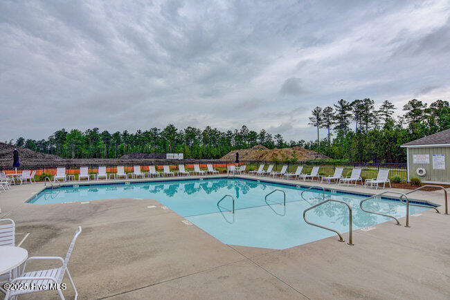 100528585 | Photo 45