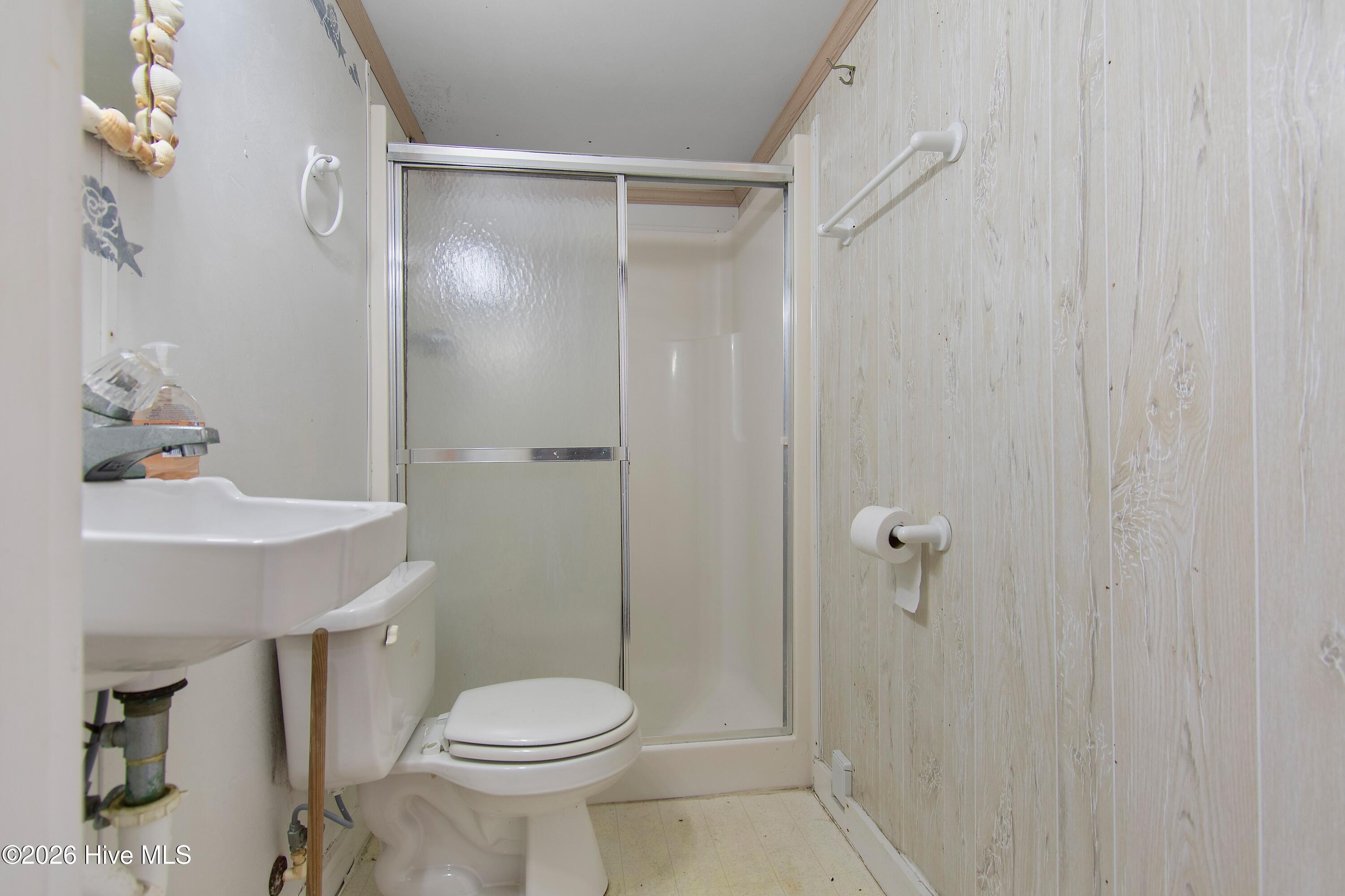 100561675 | Photo 37