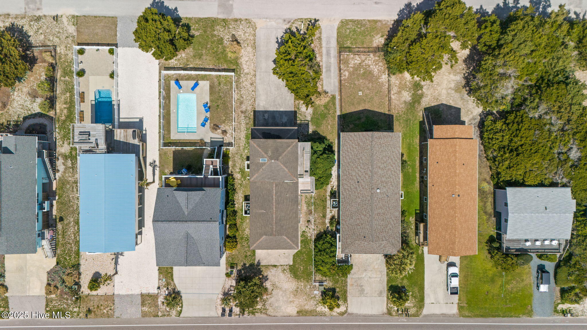 100532124 | Photo 62