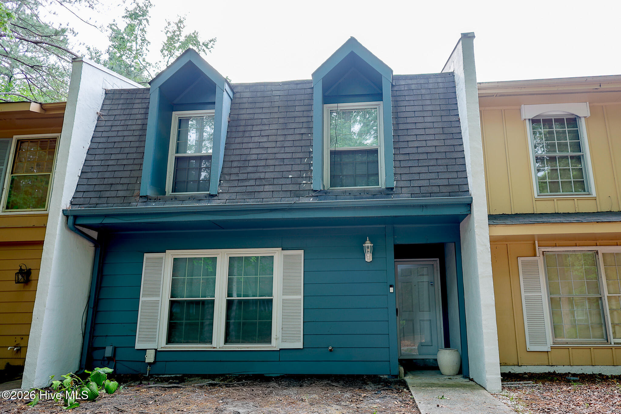 Exterior photo of 126 Oakmont Drive 9, Greenville, NC 27858. MLS: 100587968