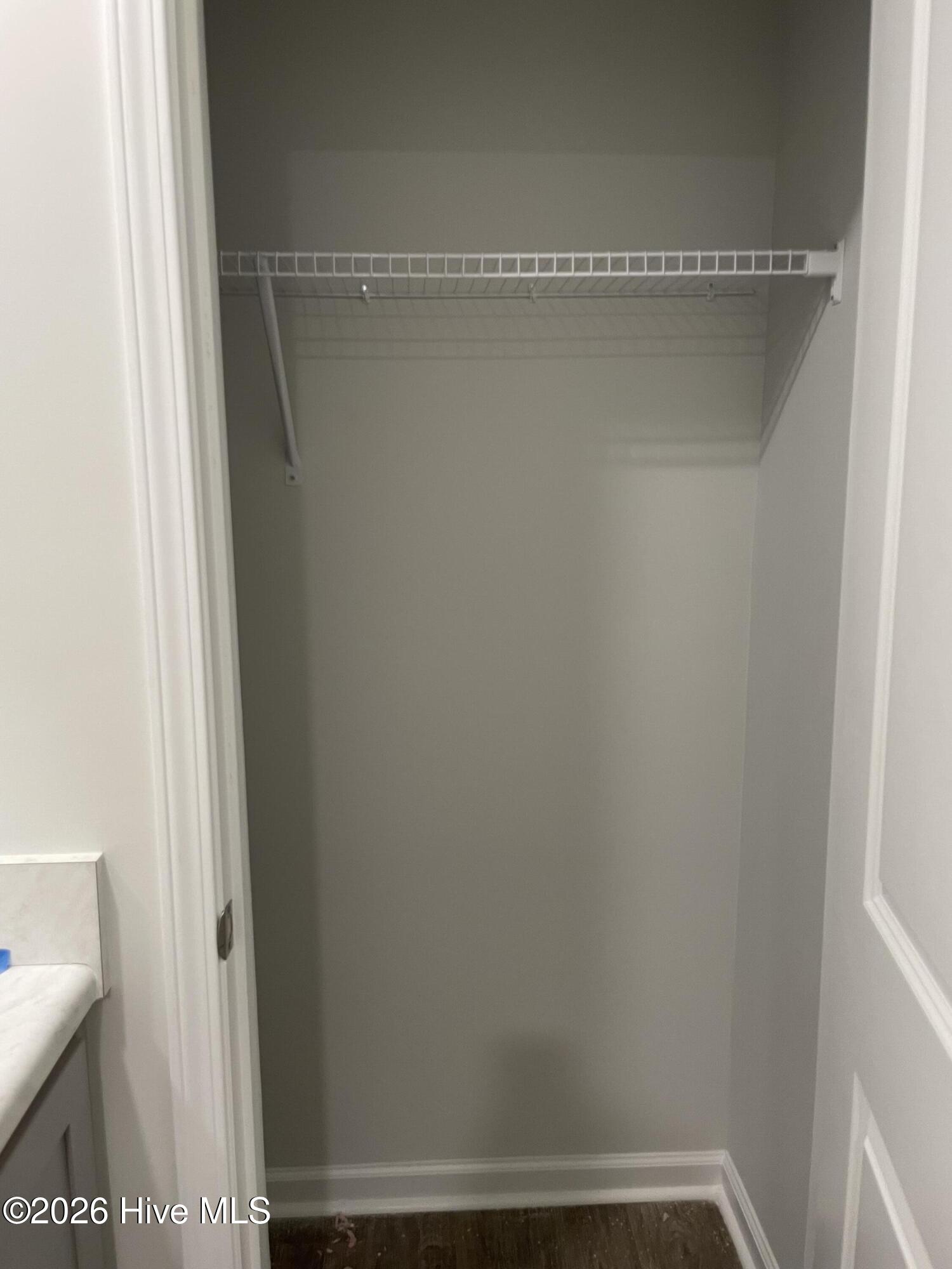 100548569 | Photo 28