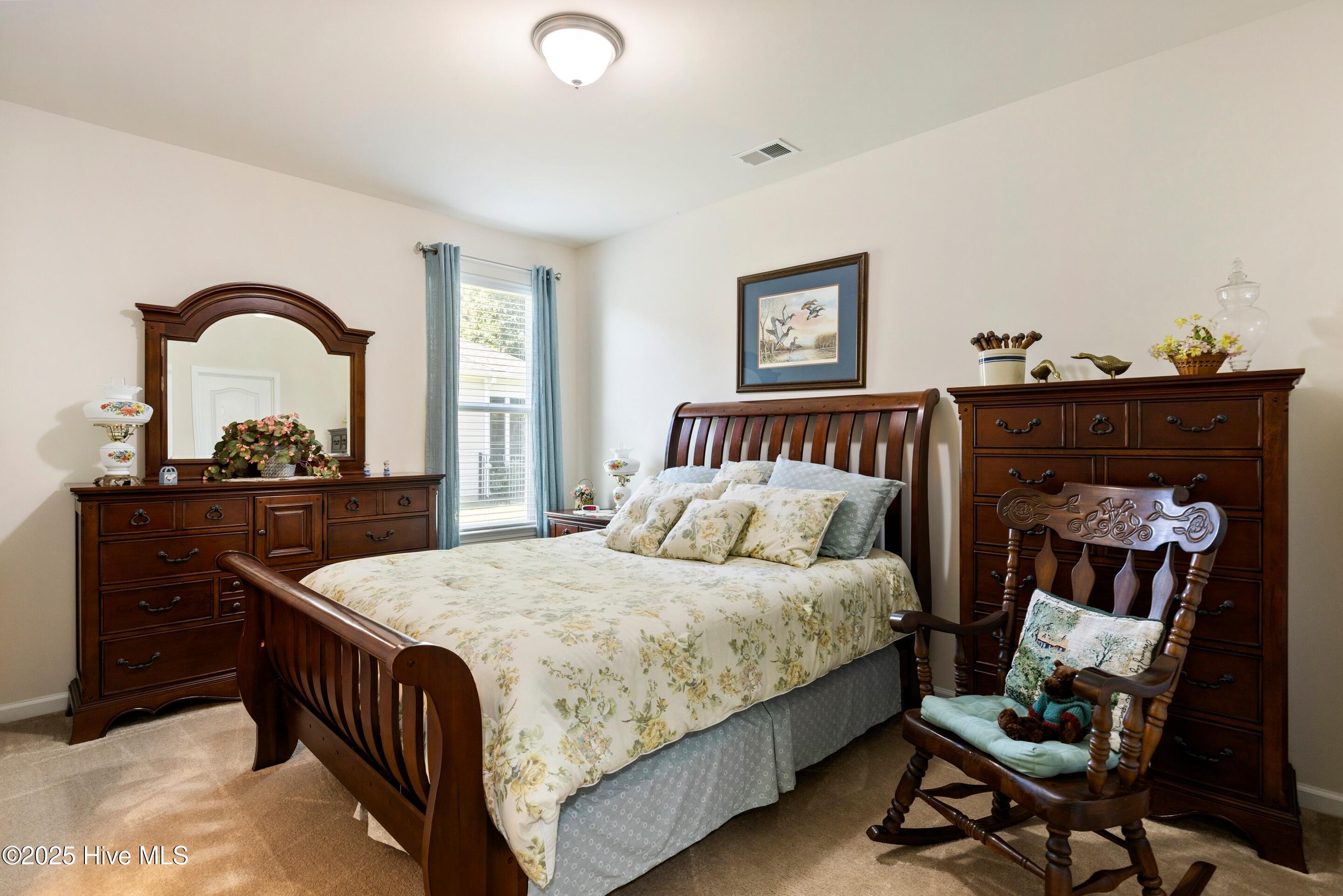 100529206 | Photo 27