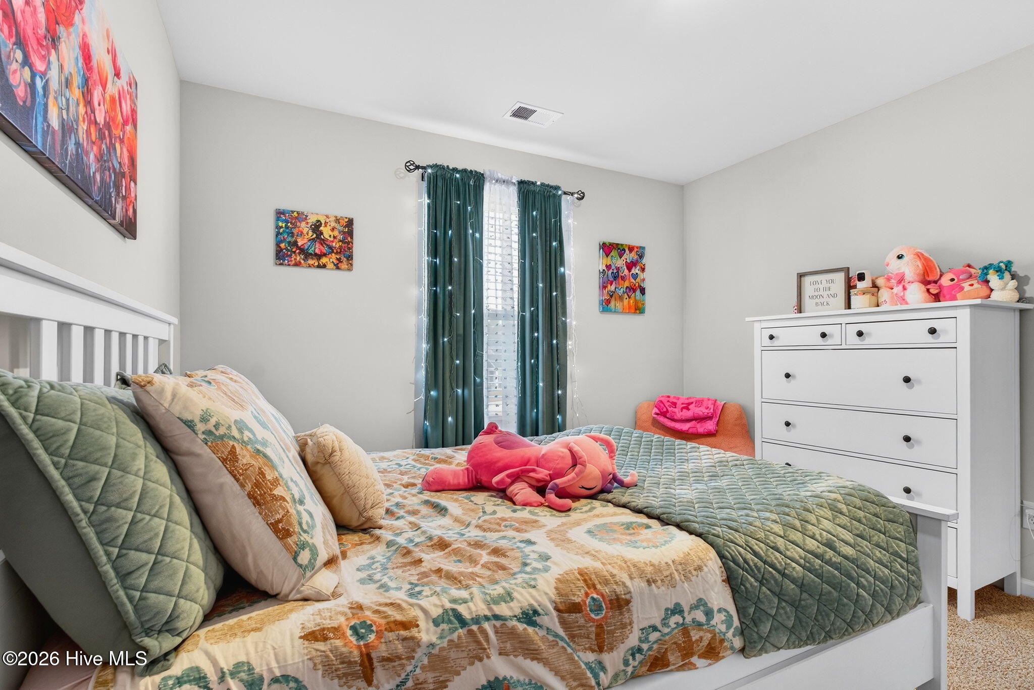 100556133 | Photo 34