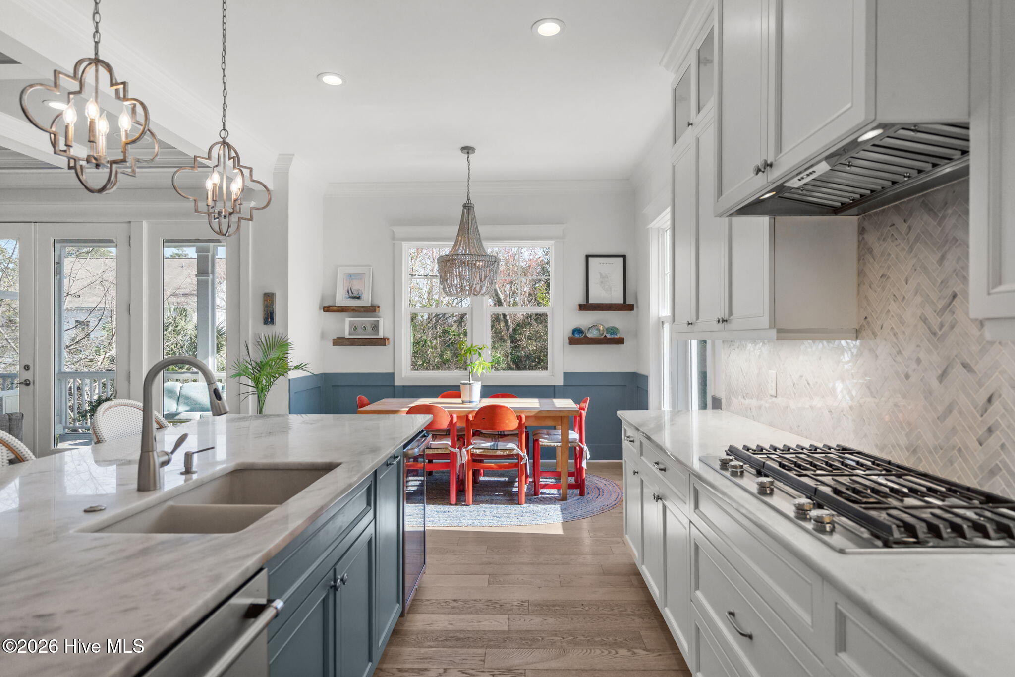 100559894 | Photo 16