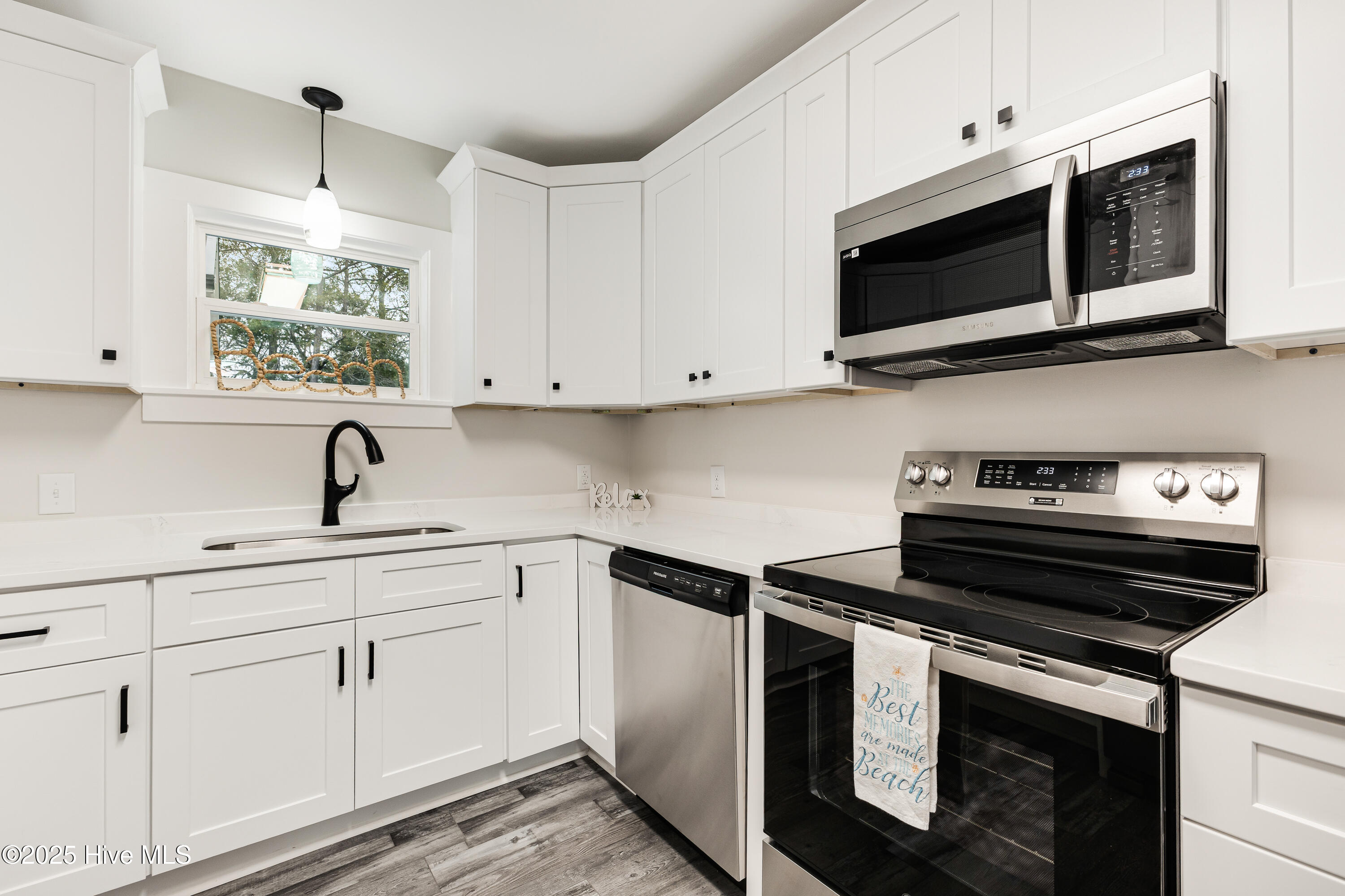 100501720 | Photo 20