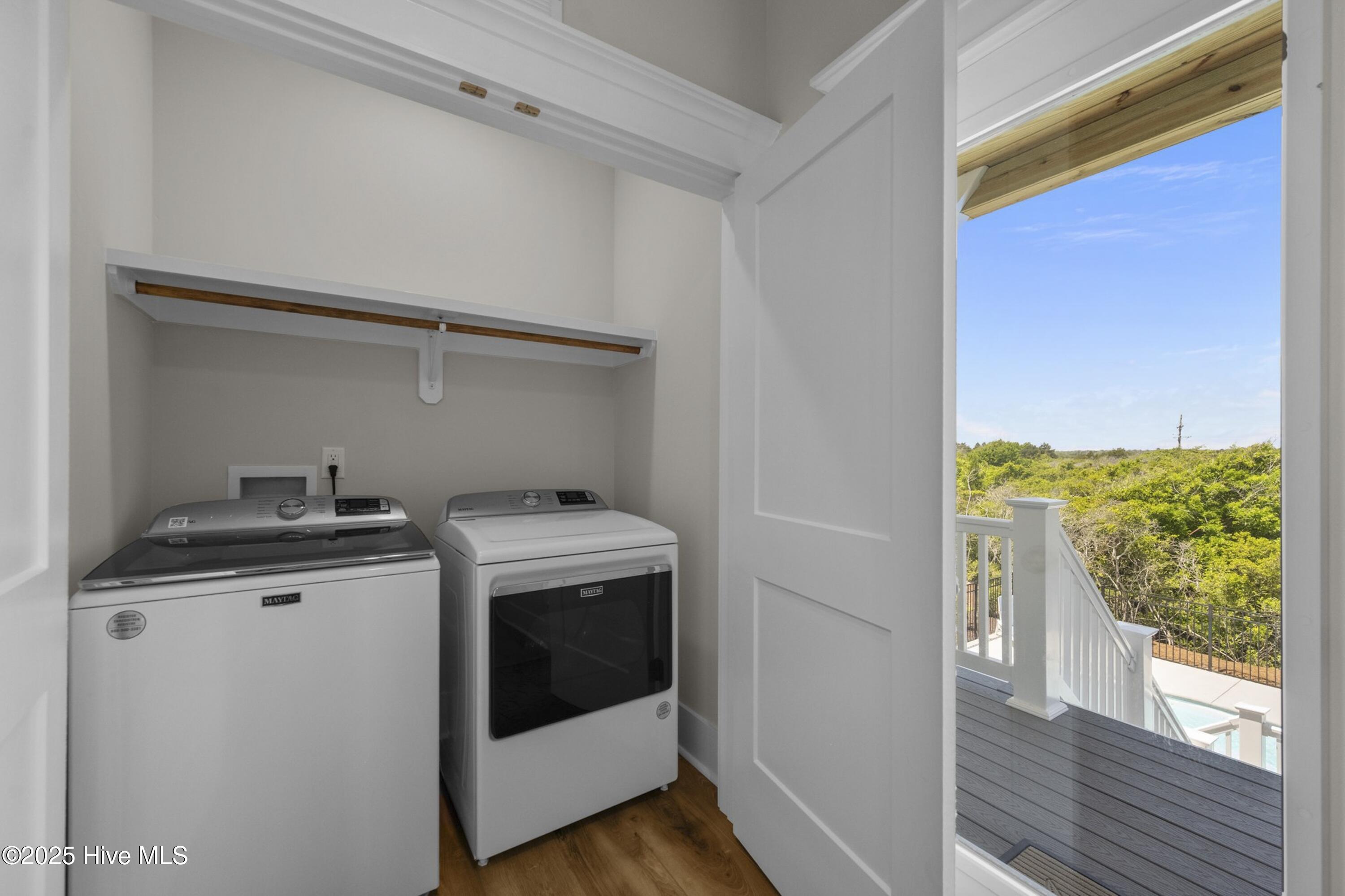 100510701 | Photo 38