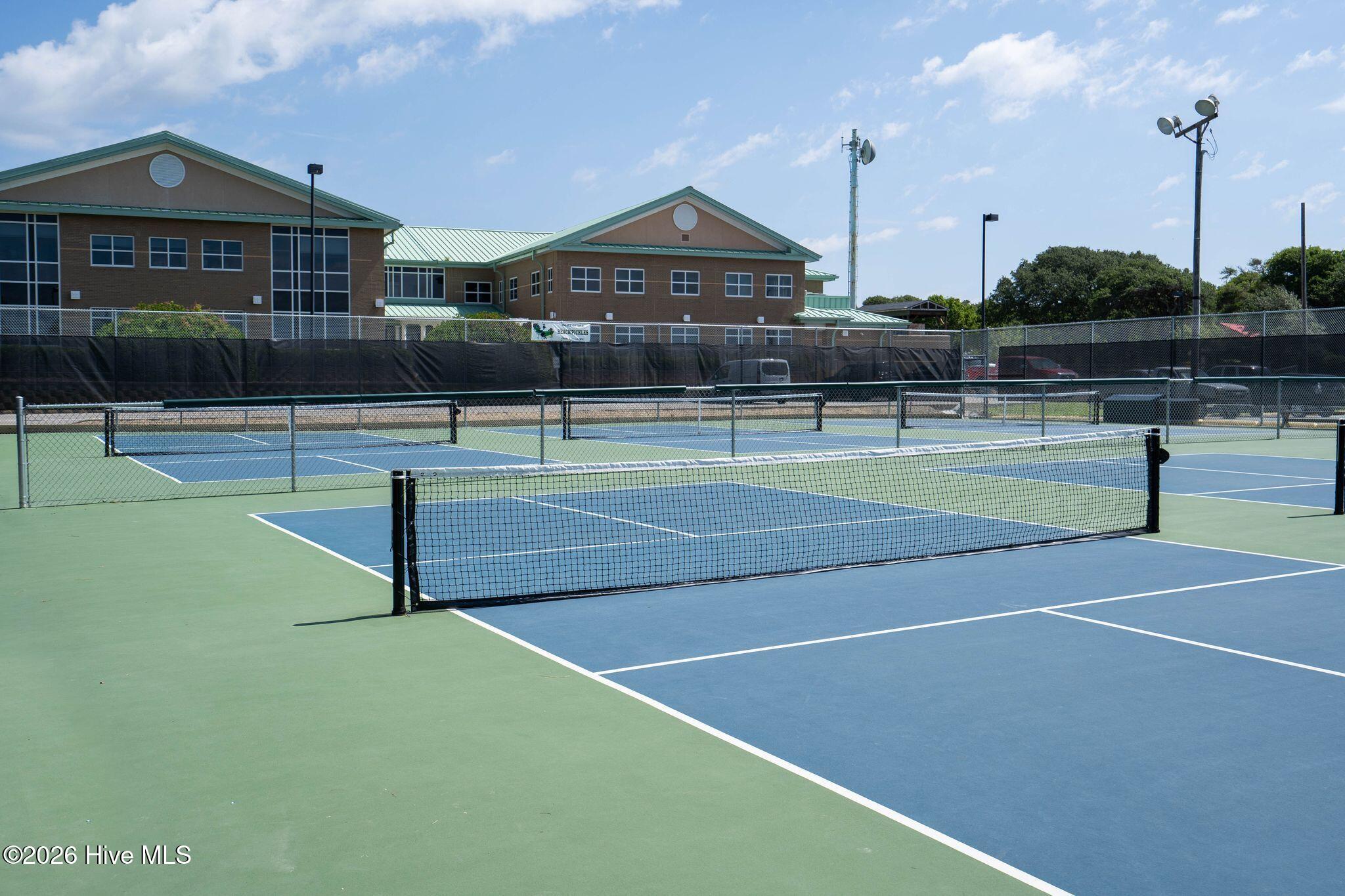 100559673 | Photo 20