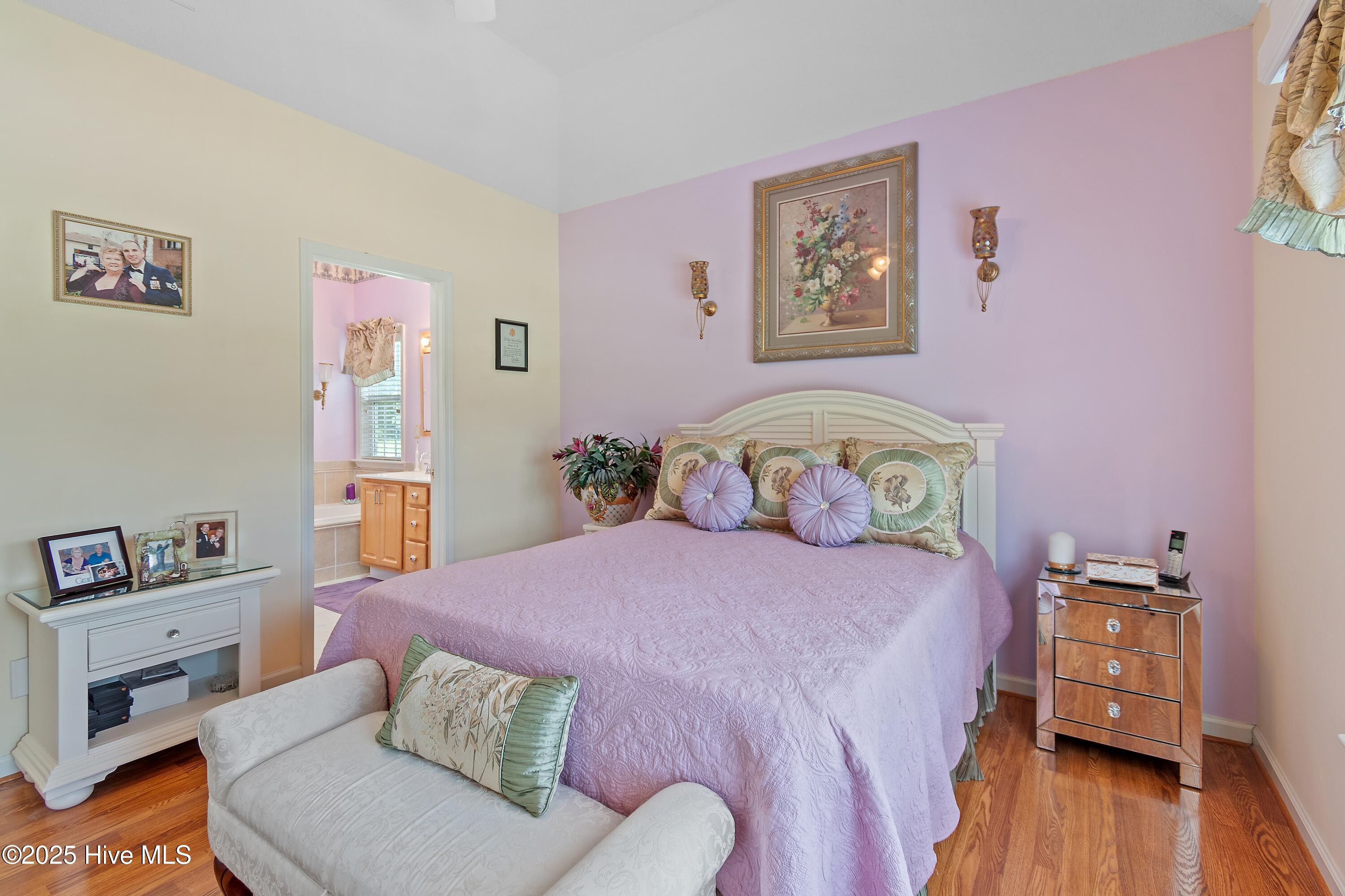 100518385 | Photo 20