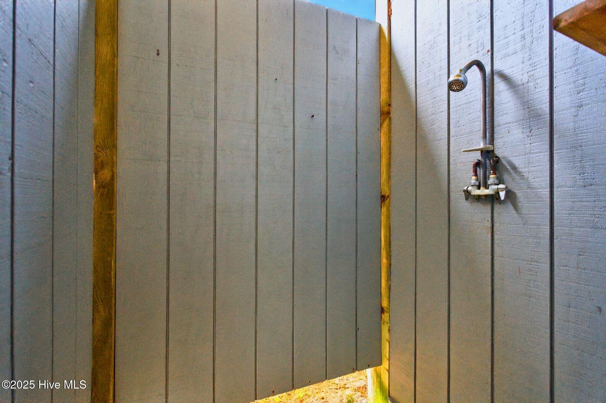 100508877 | Photo 41