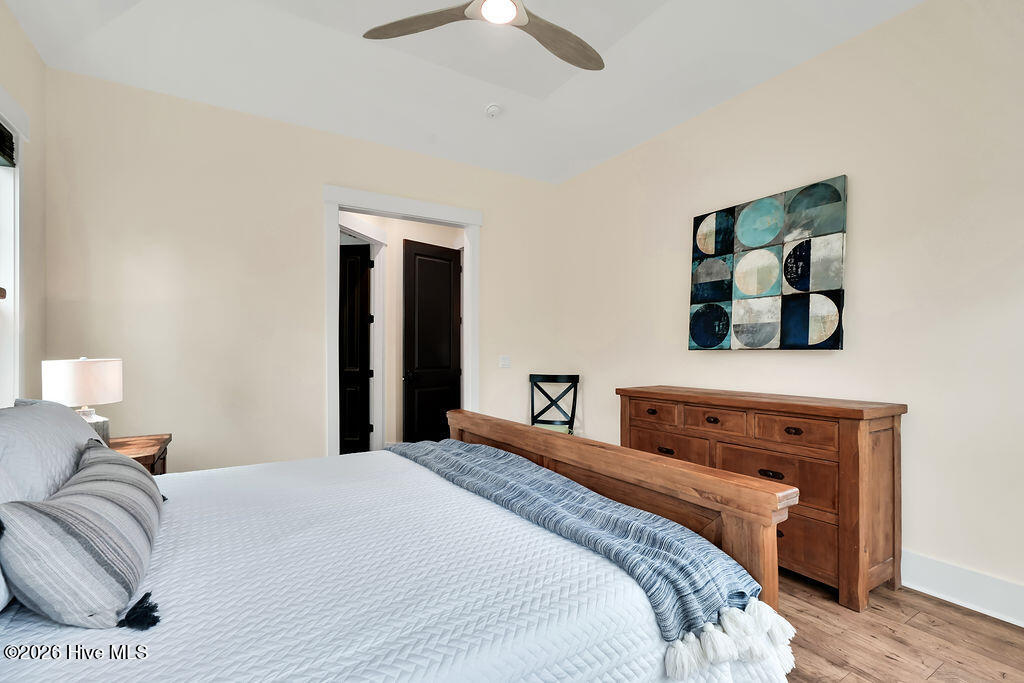 100564545 | Photo 22