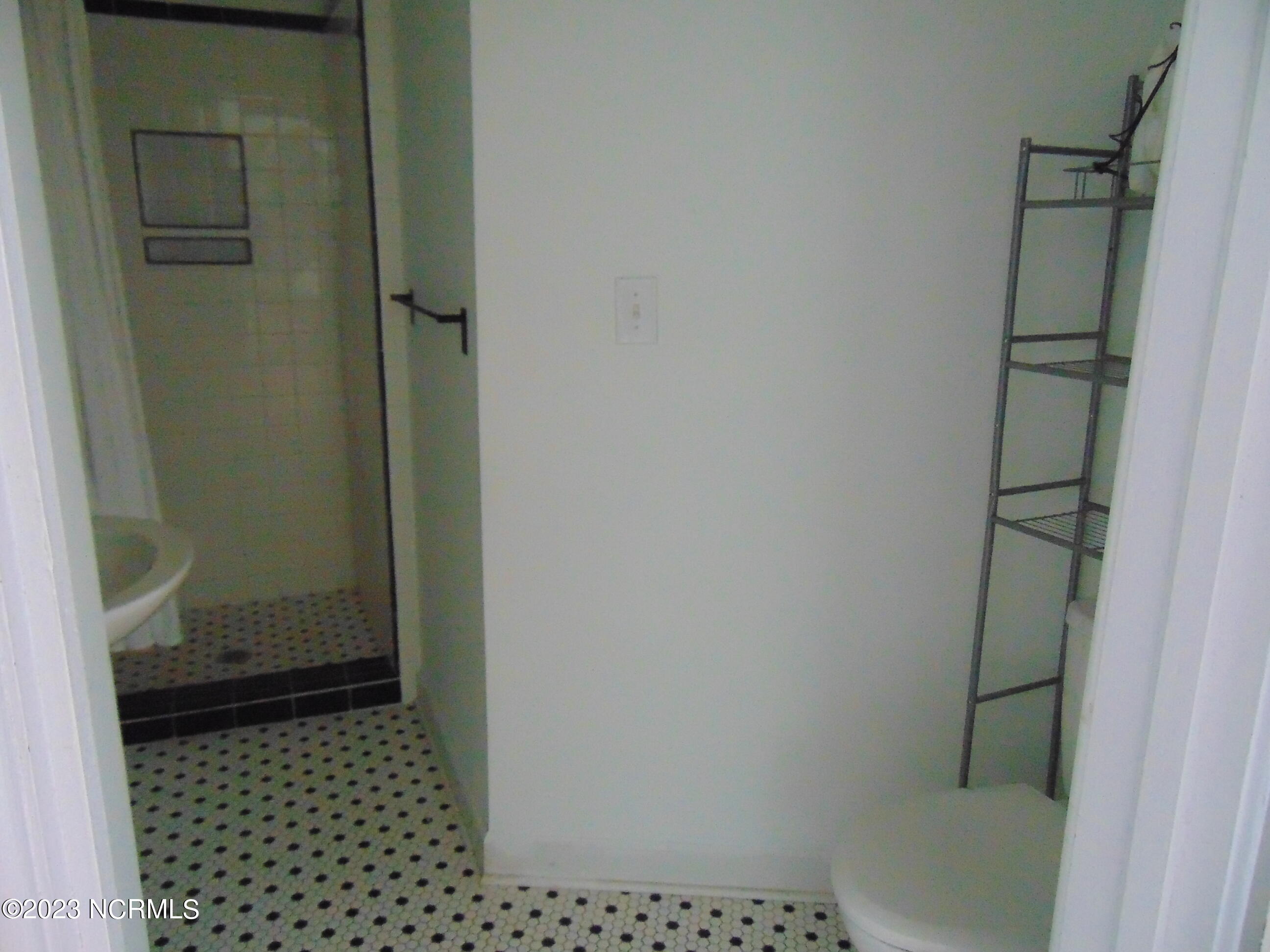 100538333 | Photo 11