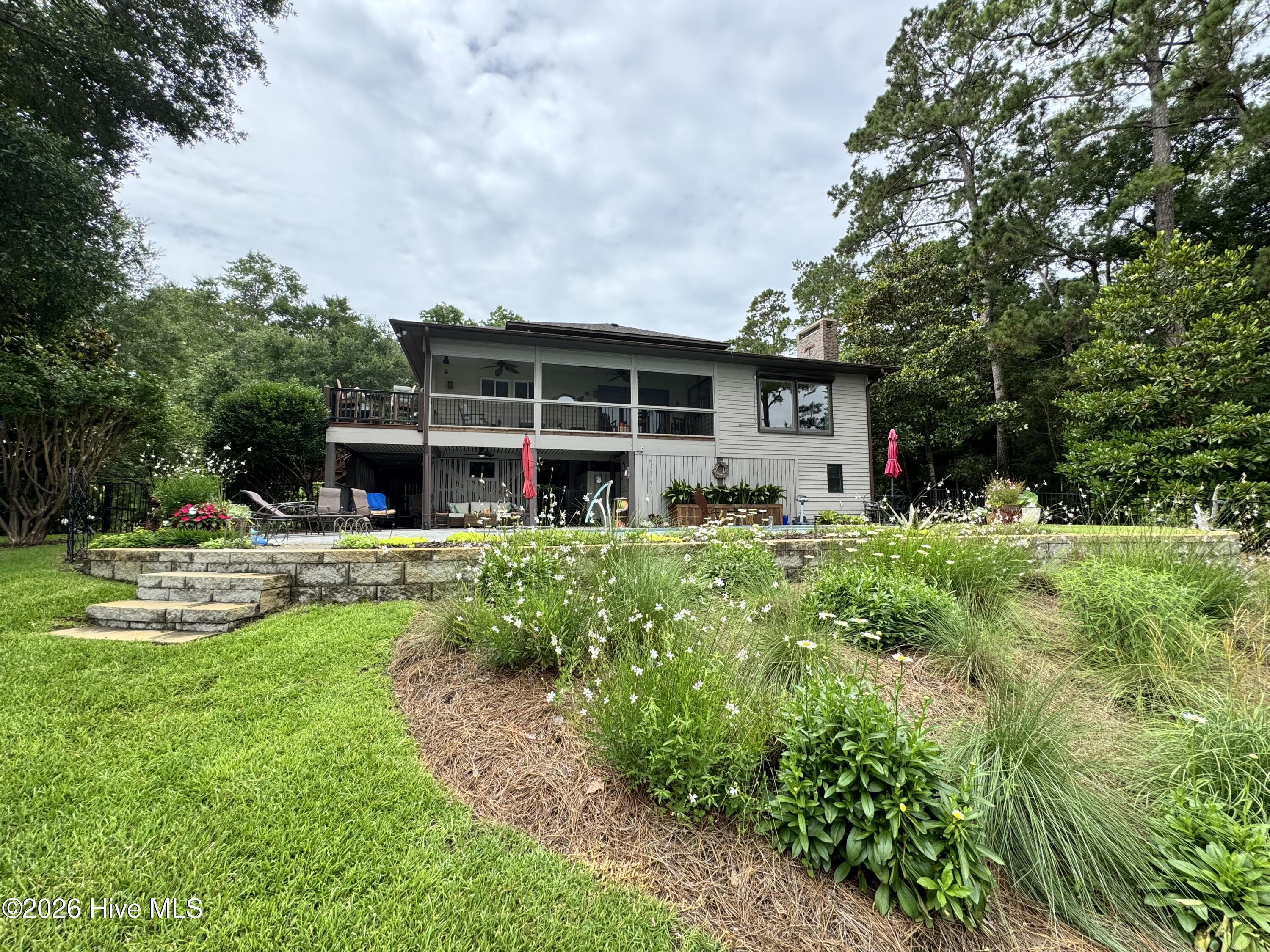 100555444 | Photo 11