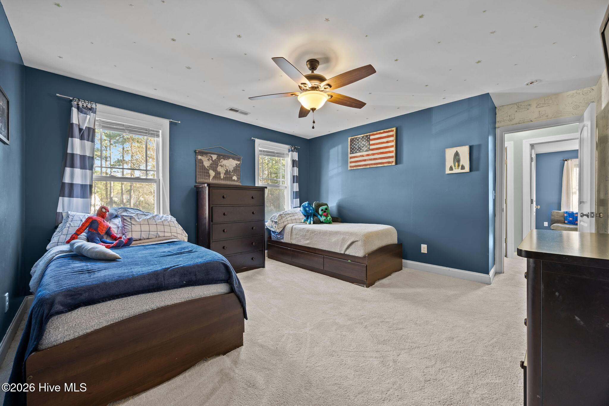 100550598 | Photo 28